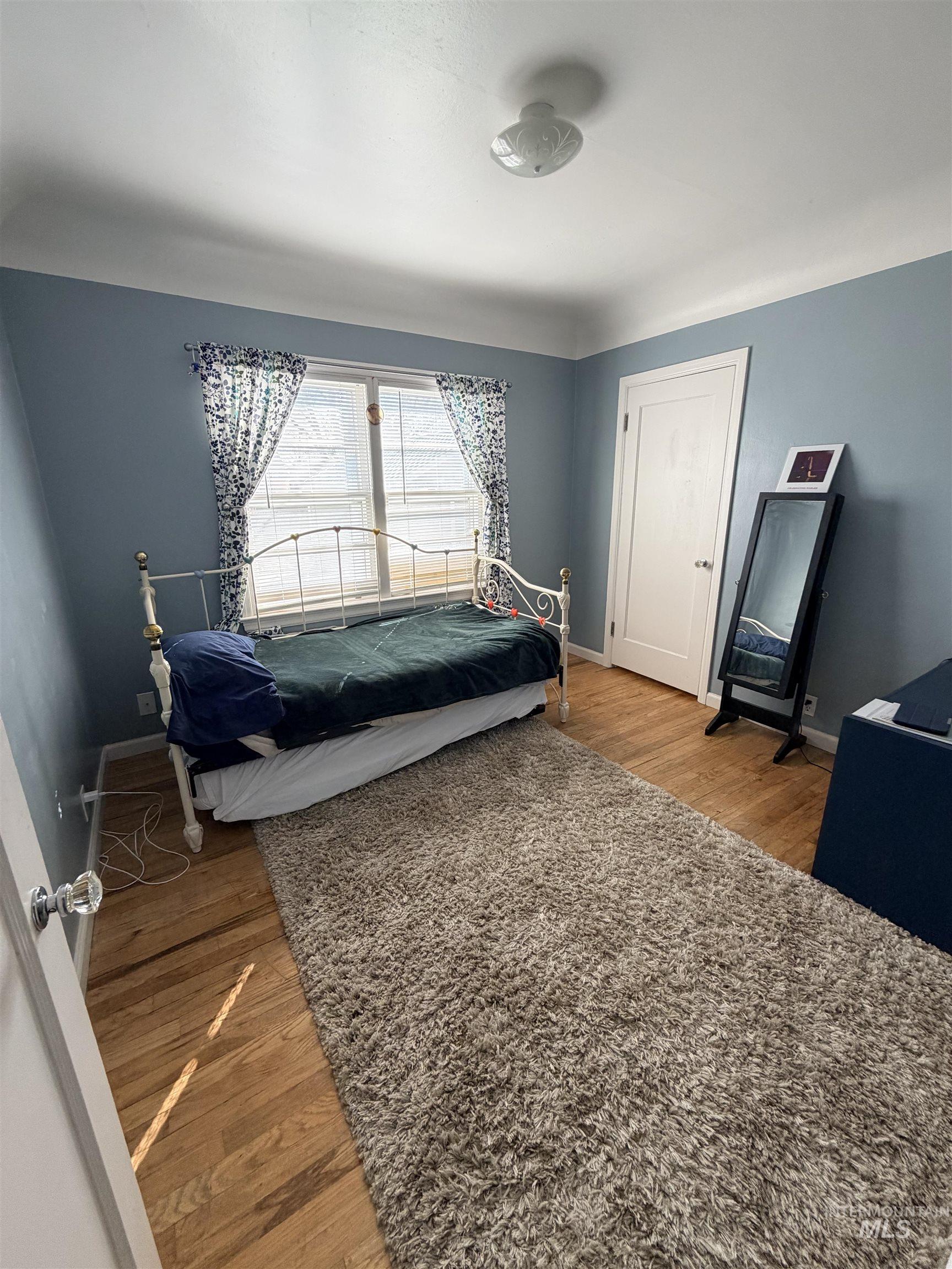 184 Taylor, Twin Falls, Idaho 83301, 3 Bedrooms, 2 Bathrooms, Residential For Sale, Price $329,999,MLS 98971644