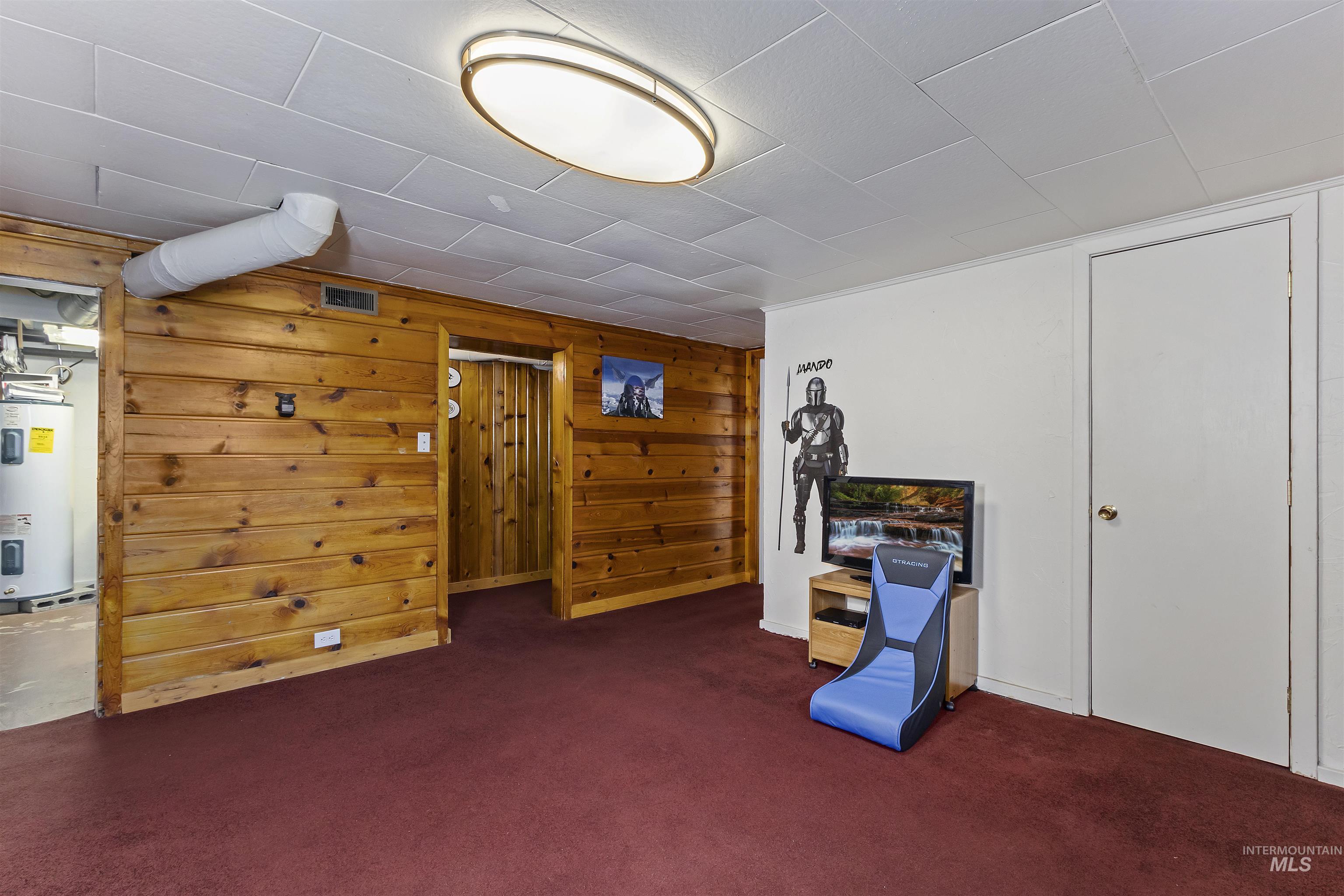 184 Taylor, Twin Falls, Idaho 83301, 3 Bedrooms, 2 Bathrooms, Residential For Sale, Price $335,000,MLS 98971644