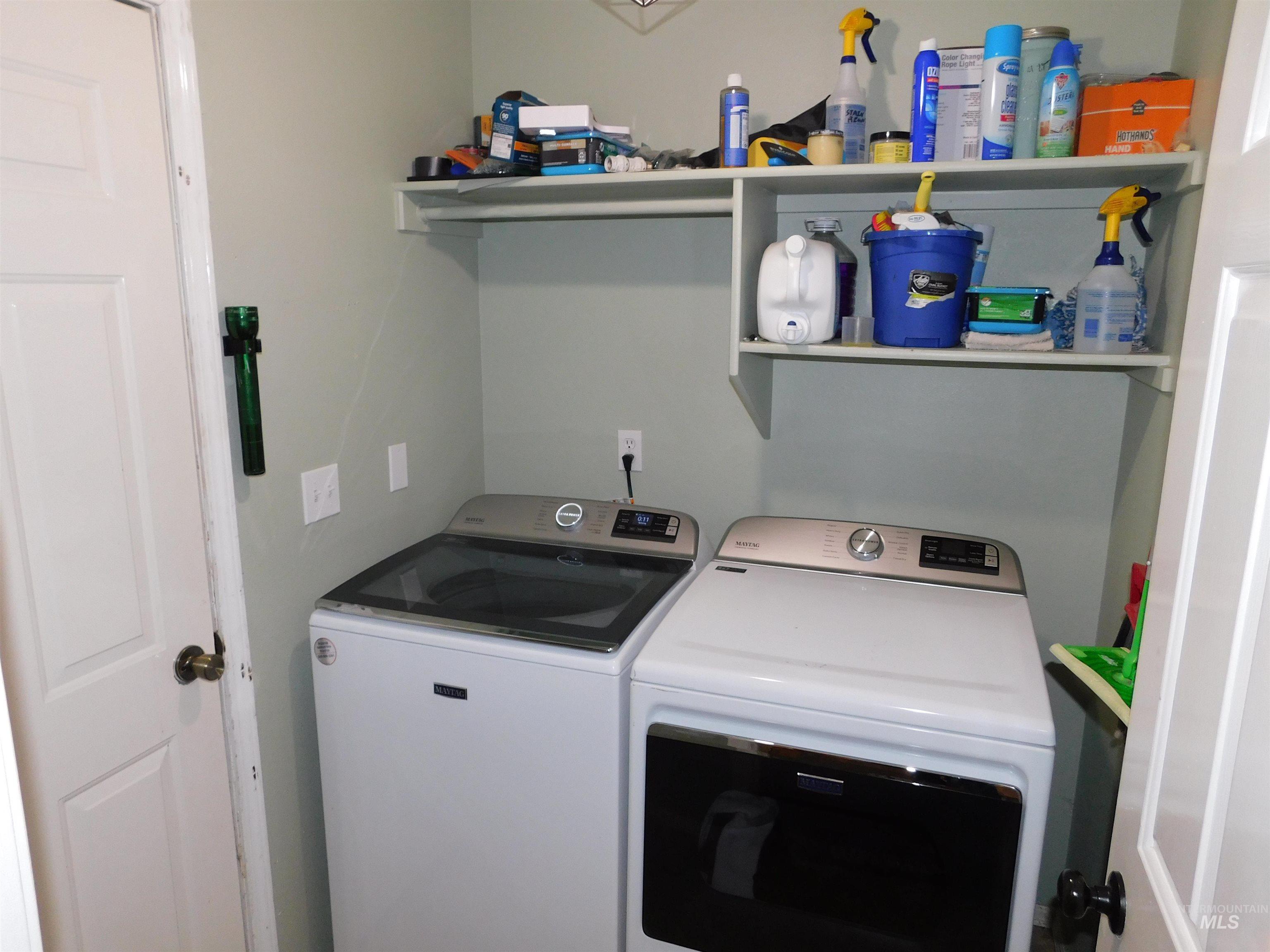 1416 Sunflower Court, Nampa, Idaho 83686, 3 Bedrooms, 2 Bathrooms, Residential For Sale, Price $340,000,MLS 98971646