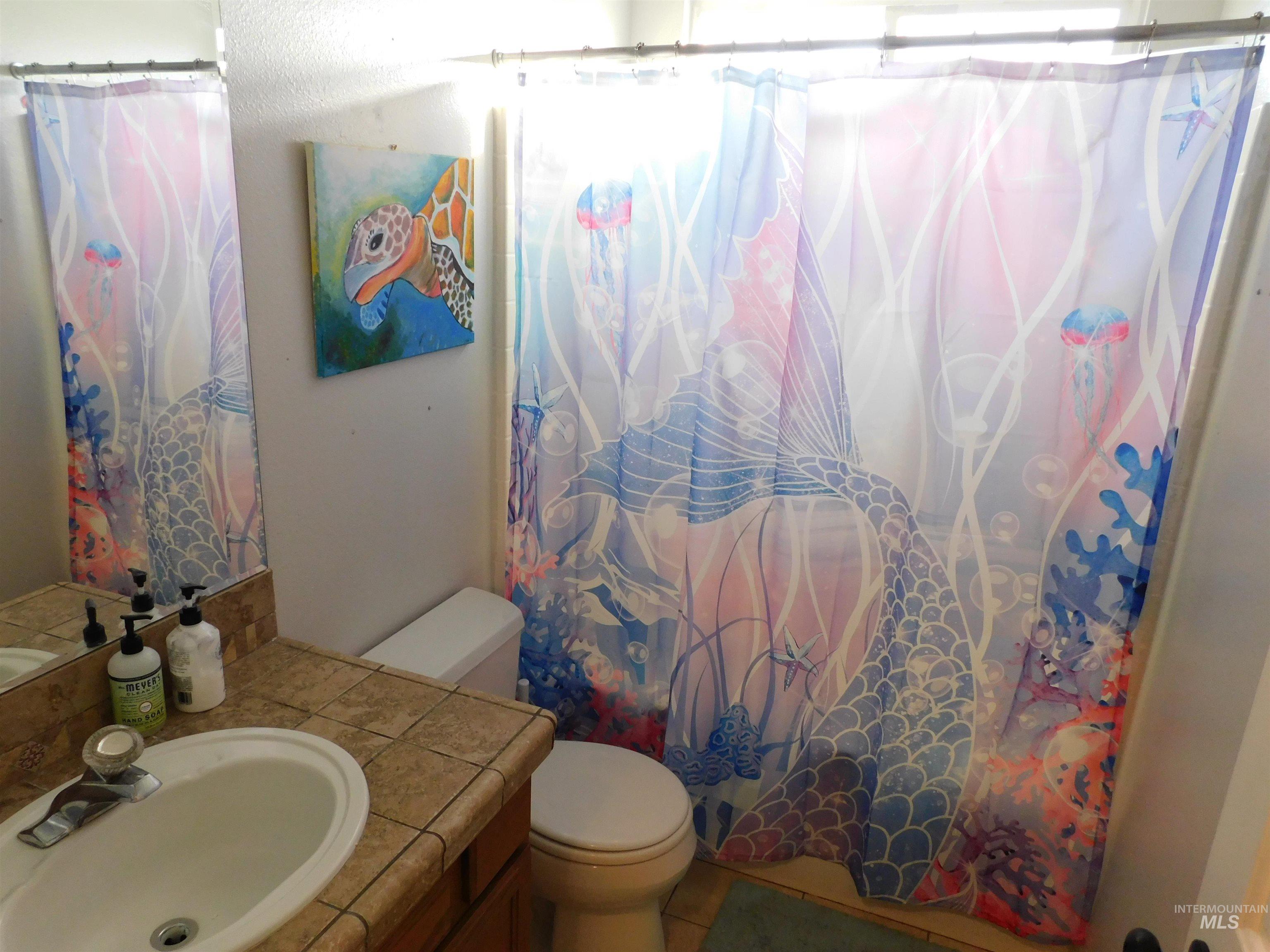 1416 Sunflower Court, Nampa, Idaho 83686, 3 Bedrooms, 2 Bathrooms, Residential For Sale, Price $340,000,MLS 98971646