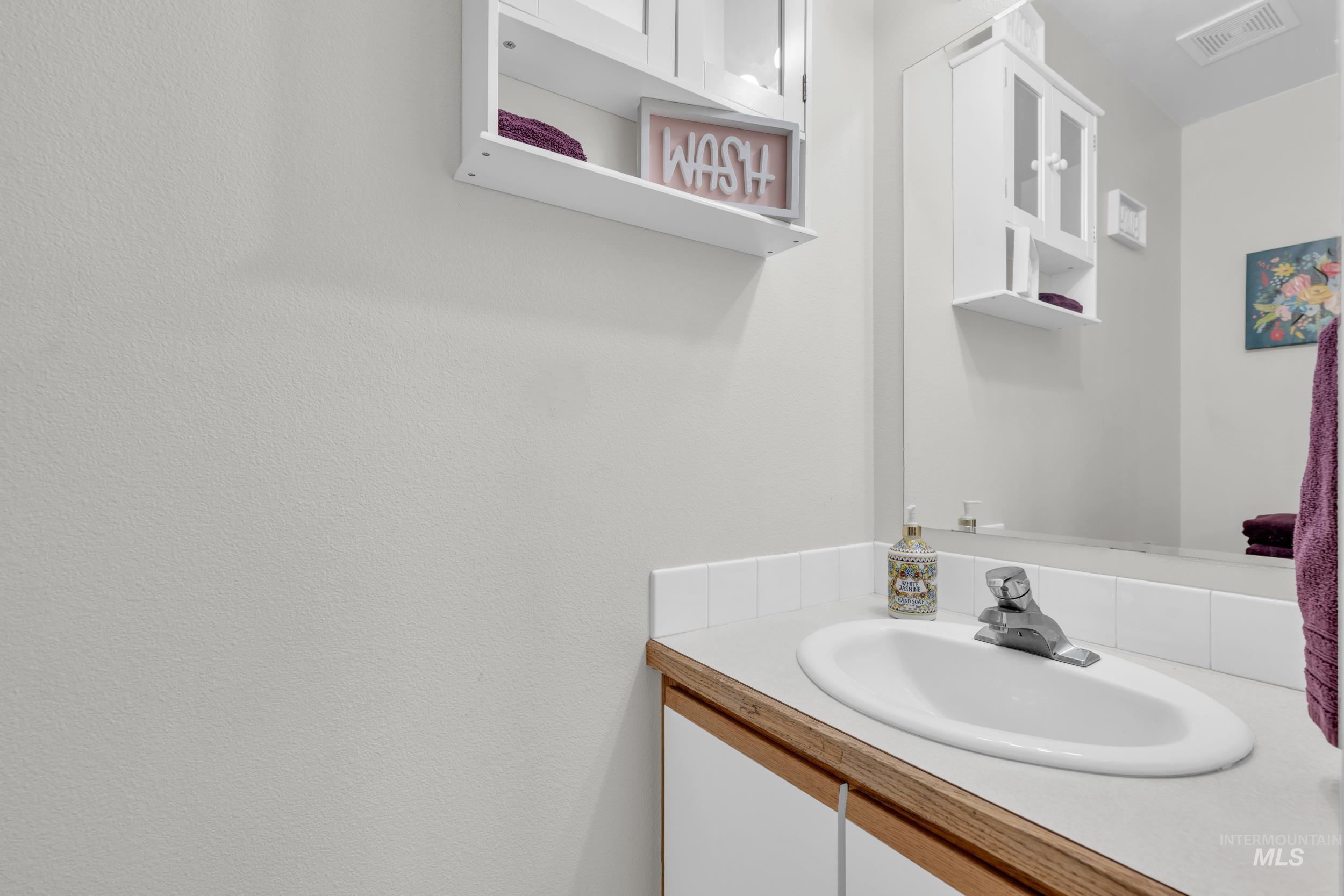 2712 & 2714 Madison, Boise, Idaho 83702, 2 Bedrooms, 1.5 Bathrooms, Residential Income For Sale, Price $655,000,MLS 98971648