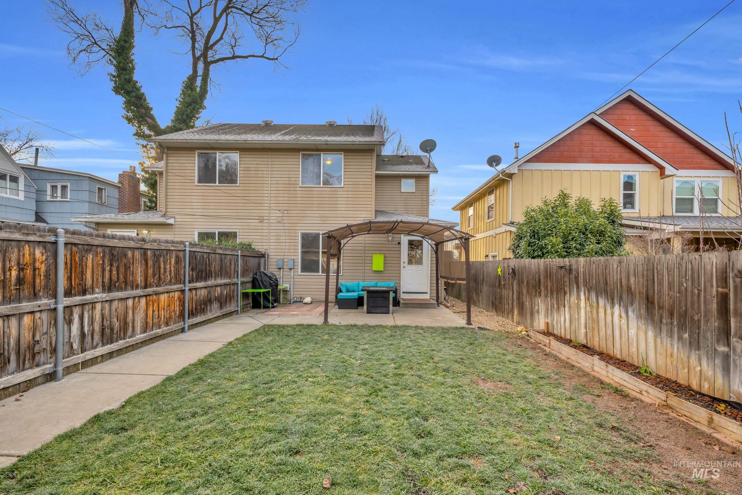 2712 & 2714 Madison, Boise, Idaho 83702, 2 Bedrooms, 1.5 Bathrooms, Residential Income For Sale, Price $655,000,MLS 98971648