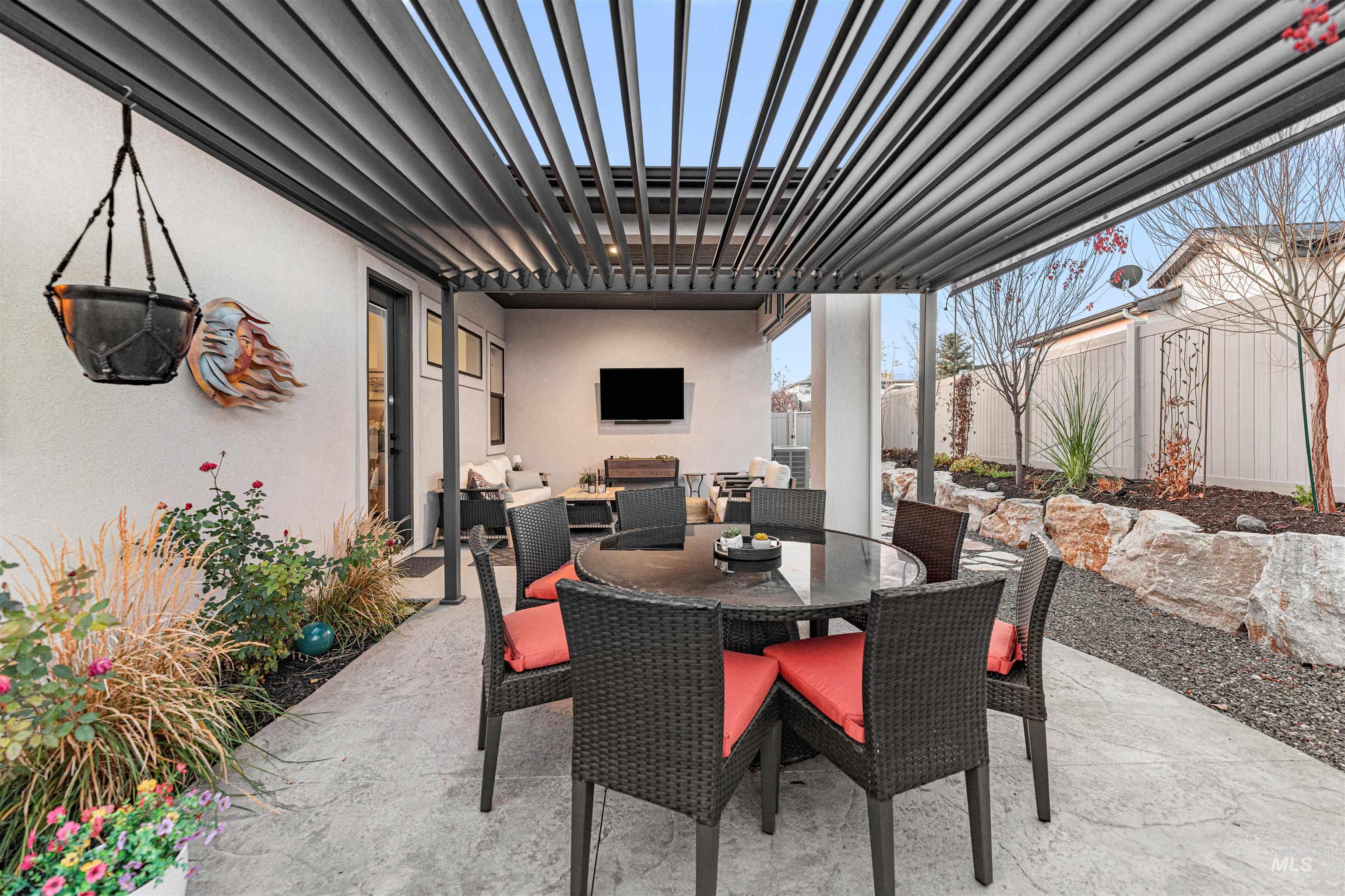 3941 S Daybreak Pl, Meridian, Idaho 83642, 4 Bedrooms, 3 Bathrooms, Residential For Sale, Price $987,000,MLS 98971650