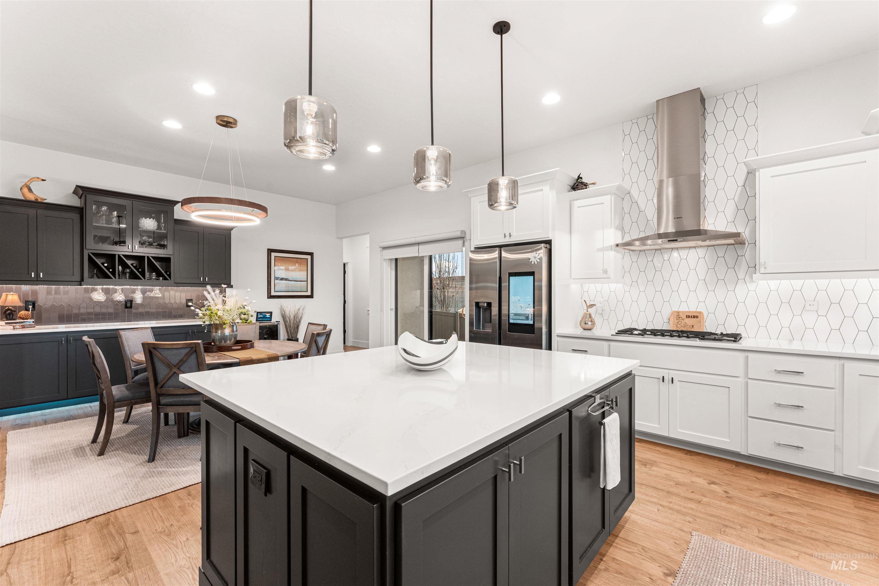 3941 S Daybreak Pl, Meridian, Idaho 83642, 4 Bedrooms, 3 Bathrooms, Residential For Sale, Price $987,000,MLS 98971650