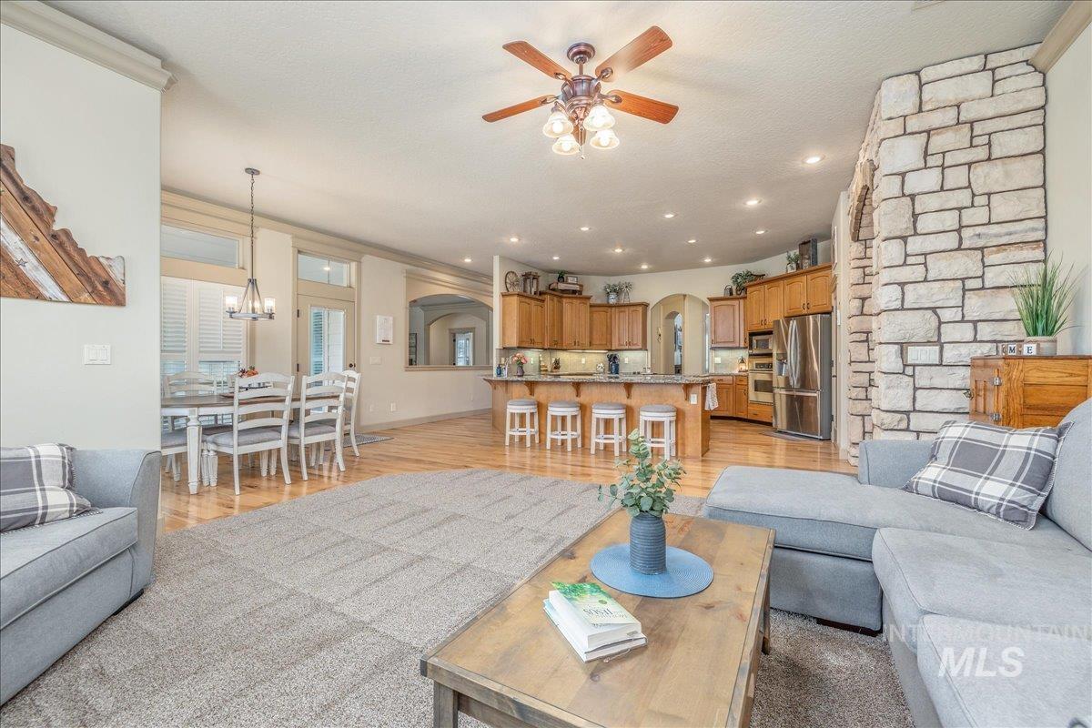 4125 S Nickel Creek Pl, Meridian, Idaho 83642-2588, 5 Bedrooms, 3.5 Bathrooms, Residential For Sale, Price $1,450,000,MLS 98971651