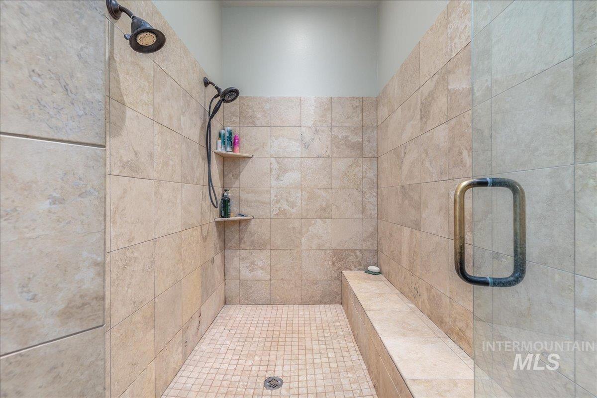 4125 S Nickel Creek Pl, Meridian, Idaho 83642-2588, 5 Bedrooms, 3.5 Bathrooms, Residential For Sale, Price $1,450,000,MLS 98971651