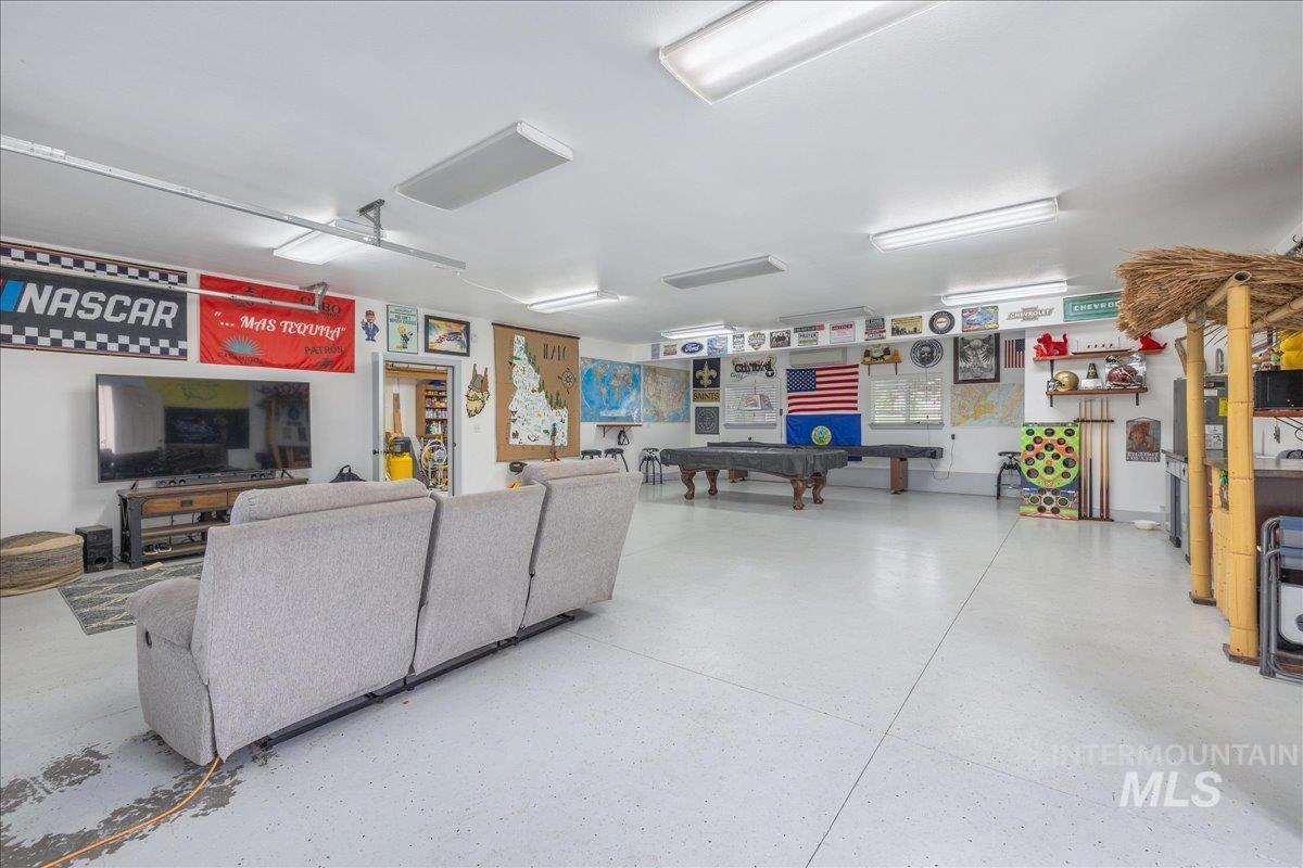 4125 S Nickel Creek Pl, Meridian, Idaho 83642-2588, 5 Bedrooms, 3.5 Bathrooms, Residential For Sale, Price $1,450,000,MLS 98971651