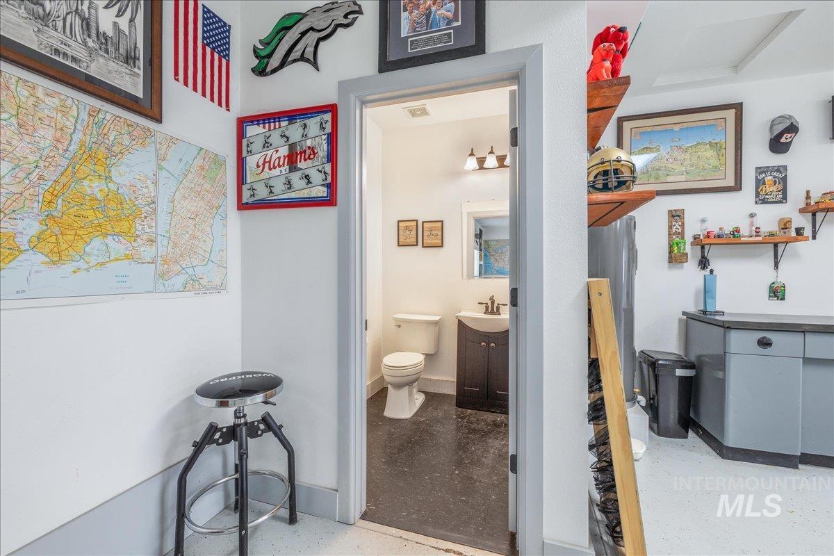 4125 S Nickel Creek Pl, Meridian, Idaho 83642-2588, 5 Bedrooms, 3.5 Bathrooms, Residential For Sale, Price $1,450,000,MLS 98971651