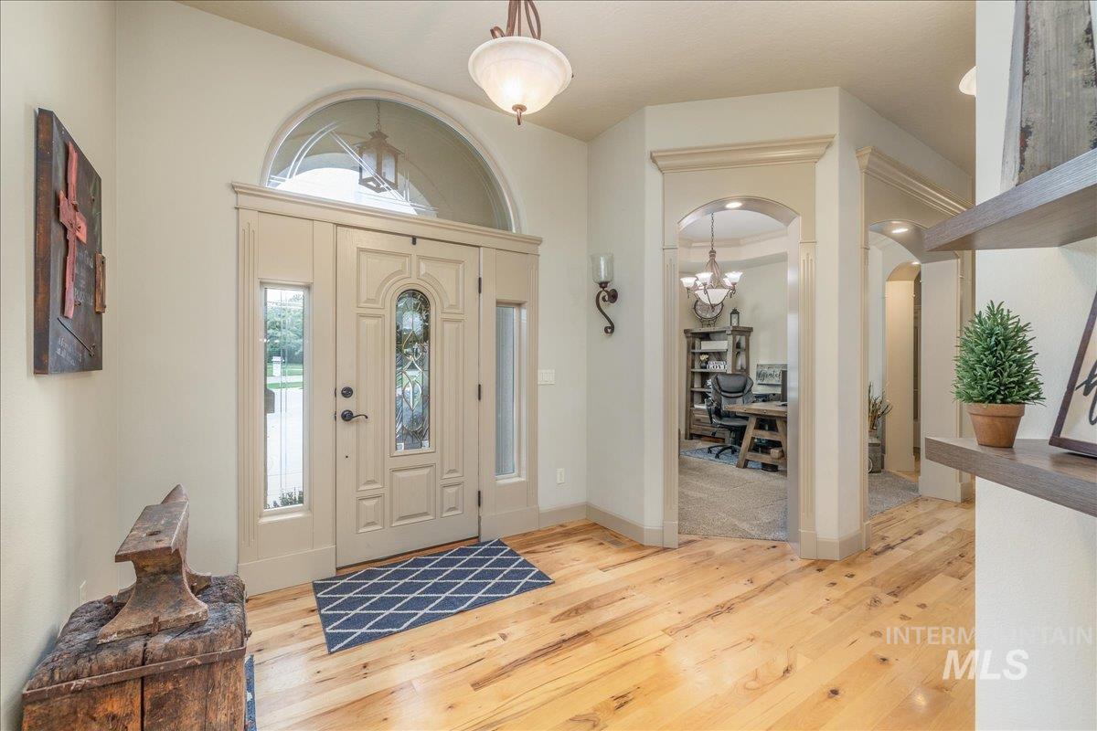 4125 S Nickel Creek Pl, Meridian, Idaho 83642-2588, 5 Bedrooms, 3.5 Bathrooms, Residential For Sale, Price $1,450,000,MLS 98971651