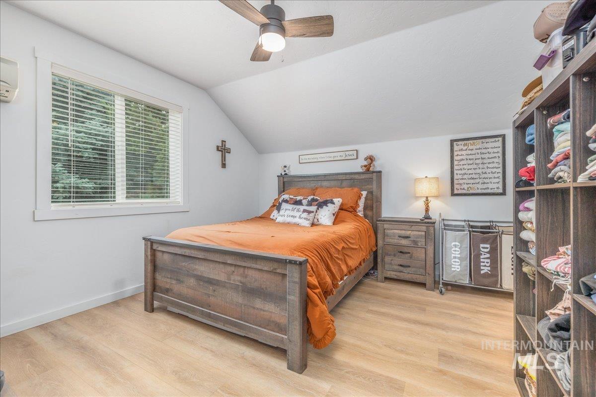 4125 S Nickel Creek Pl, Meridian, Idaho 83642-2588, 5 Bedrooms, 3.5 Bathrooms, Residential For Sale, Price $1,450,000,MLS 98971651