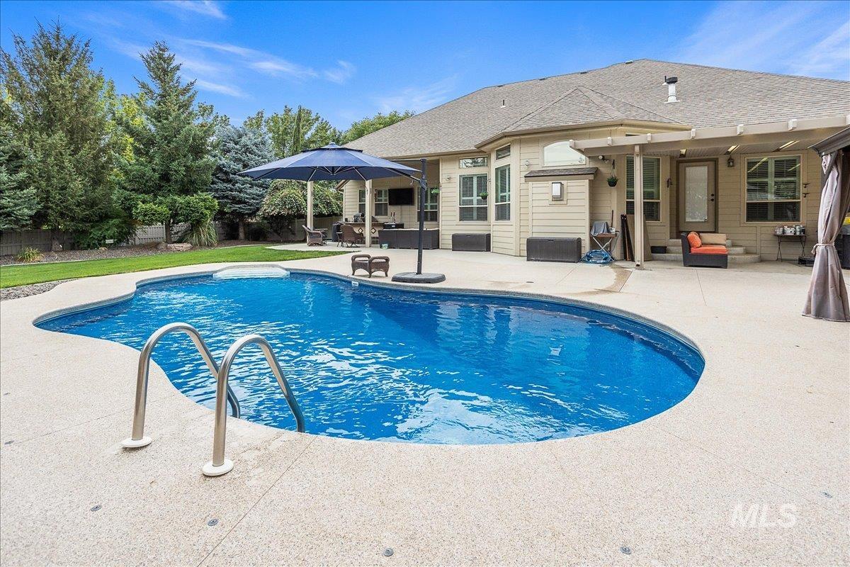 4125 S Nickel Creek Pl, Meridian, Idaho 83642-2588, 5 Bedrooms, 3.5 Bathrooms, Residential For Sale, Price $1,450,000,MLS 98971651