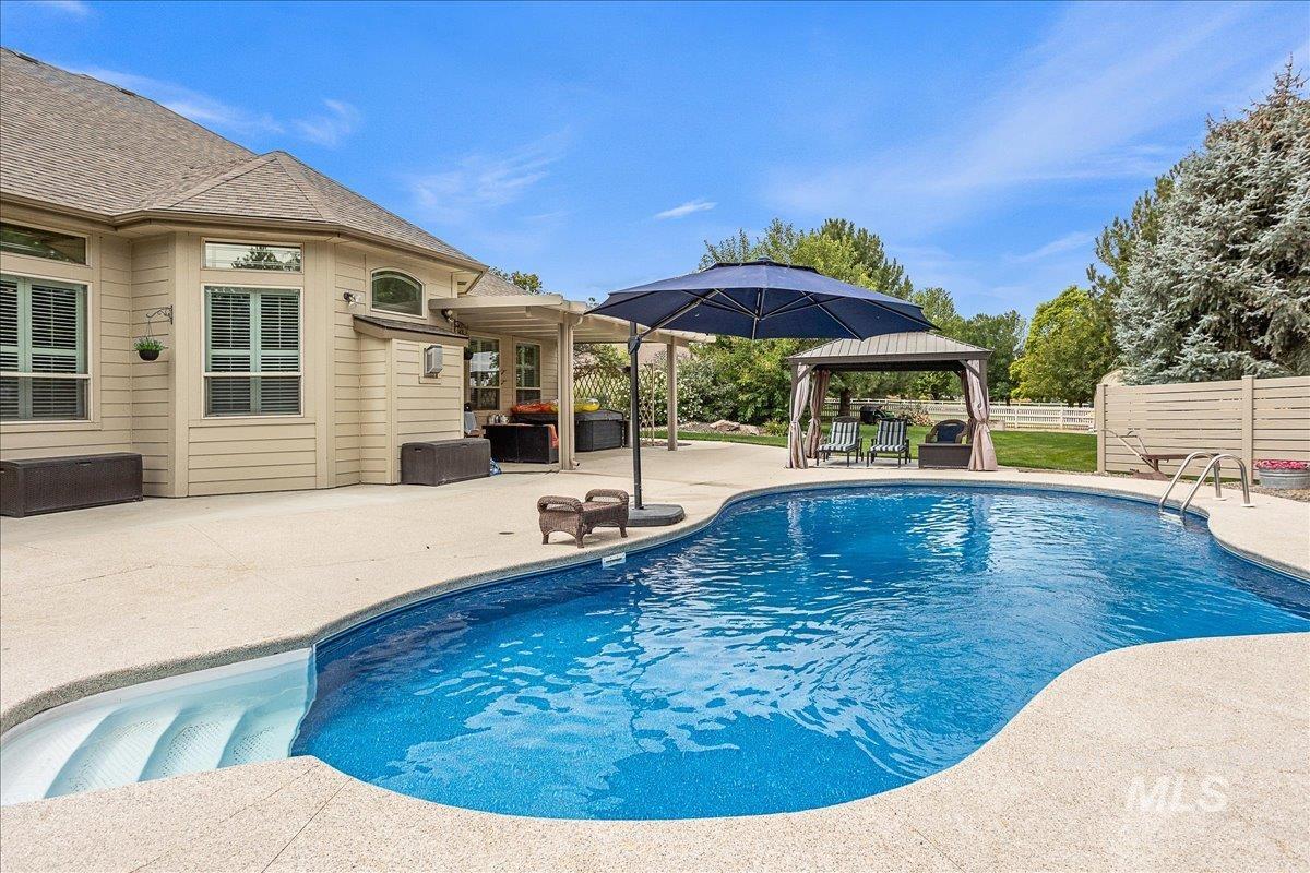 4125 S Nickel Creek Pl, Meridian, Idaho 83642-2588, 5 Bedrooms, 3.5 Bathrooms, Residential For Sale, Price $1,450,000,MLS 98971651