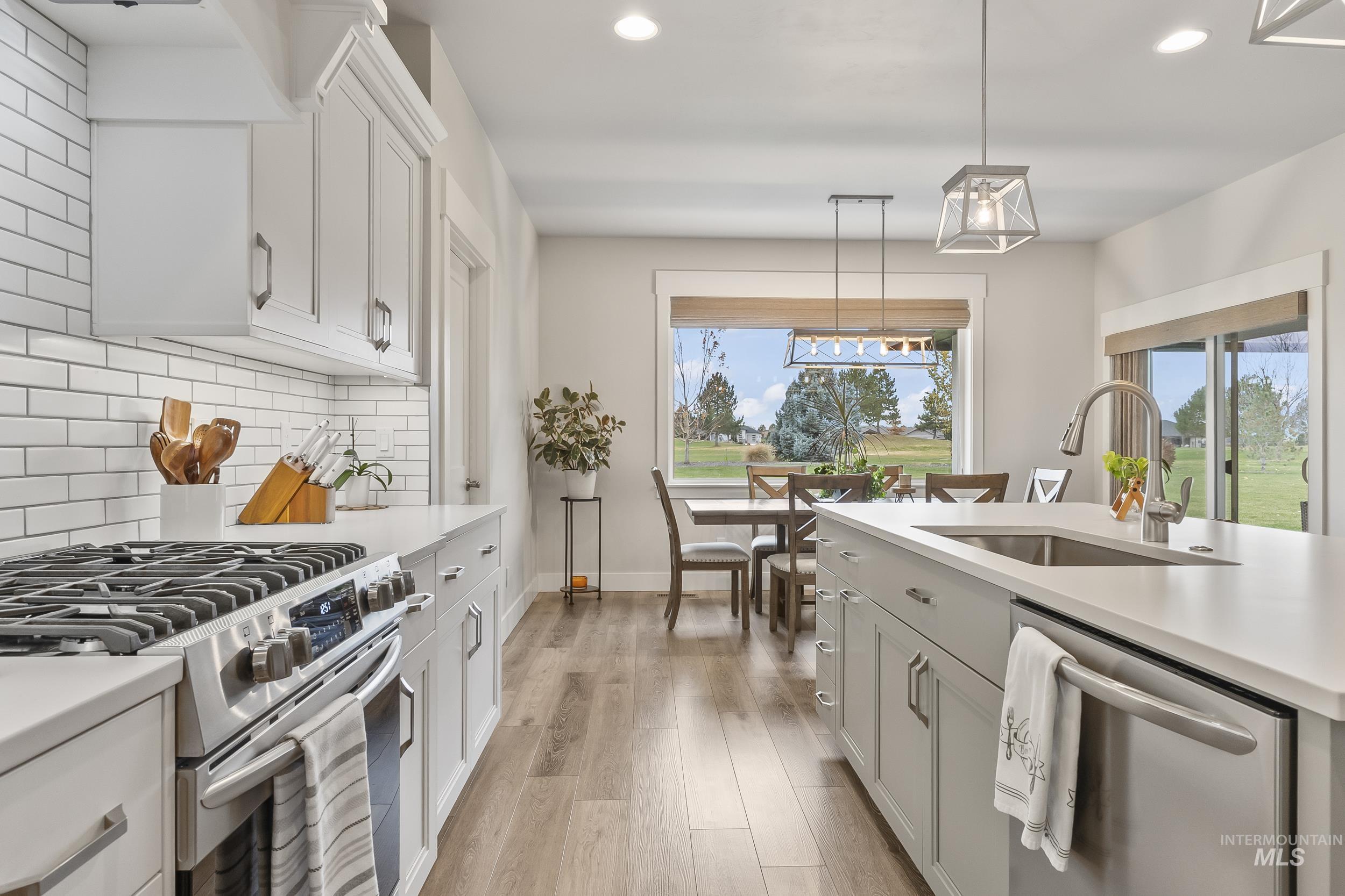 22225 Aura Vista, Caldwell, Idaho 83607, 4 Bedrooms, 3.5 Bathrooms, Residential For Sale, Price $1,039,000,MLS 98971652