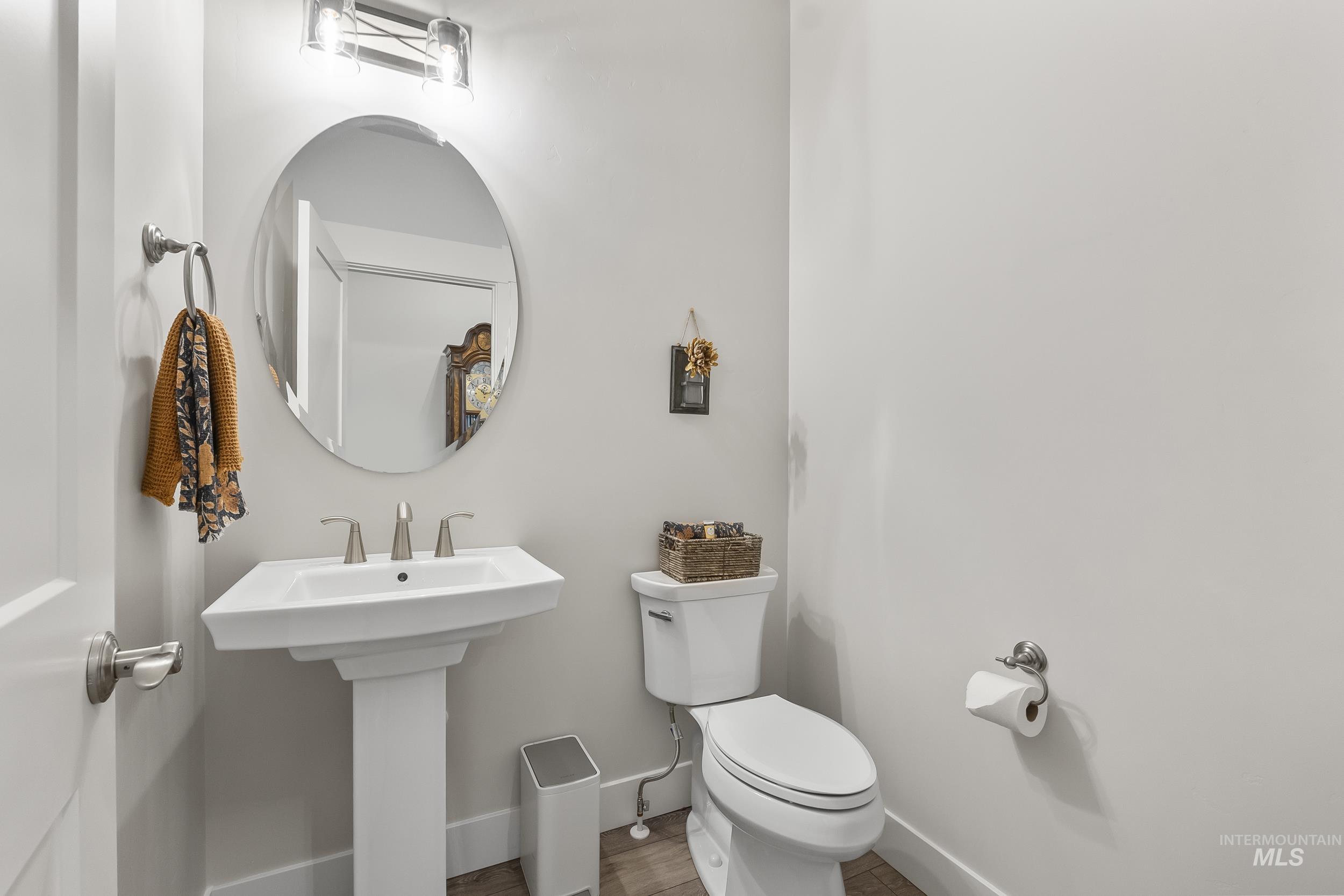 22225 Aura Vista, Caldwell, Idaho 83607, 4 Bedrooms, 3.5 Bathrooms, Residential For Sale, Price $1,039,000,MLS 98971652