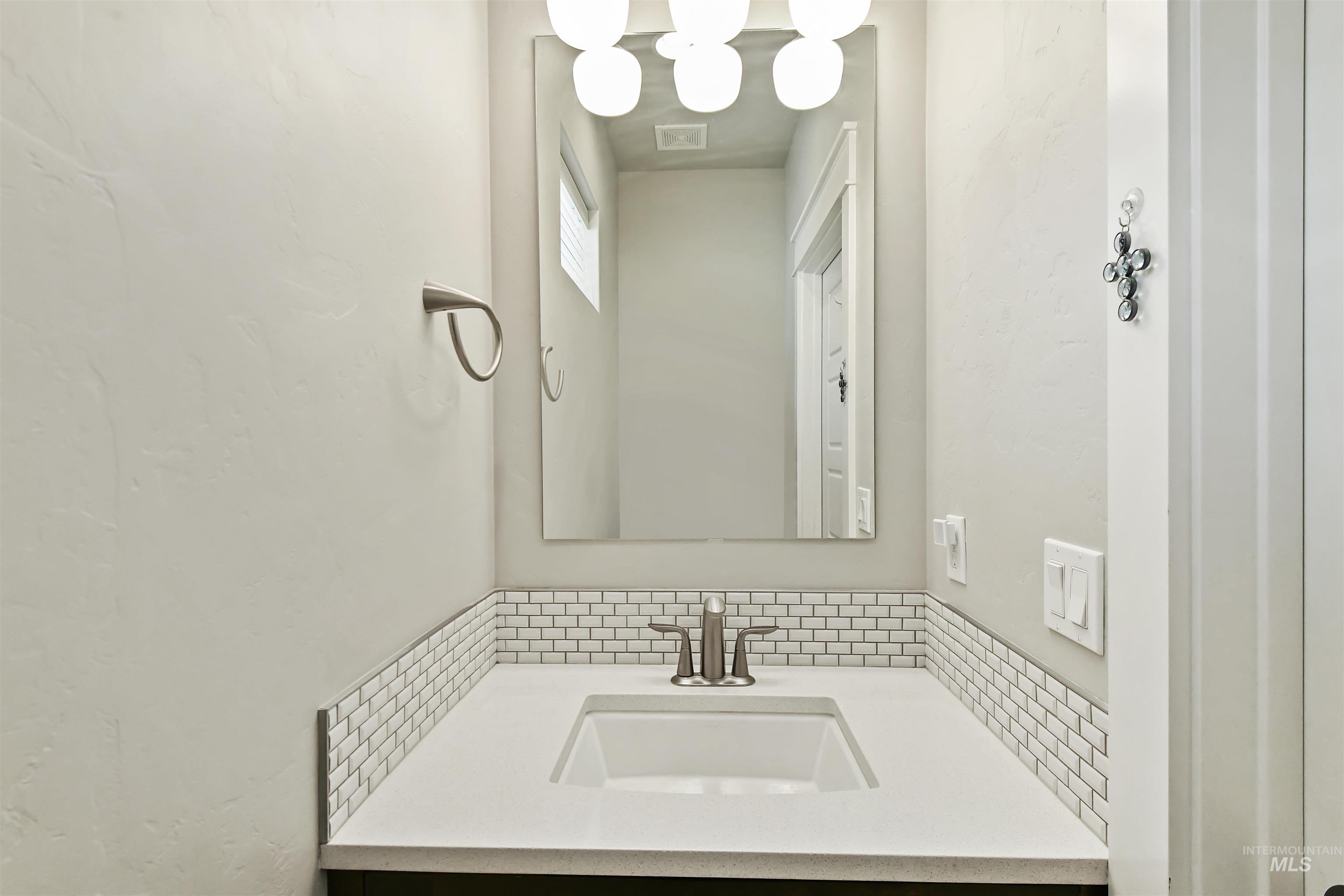 6164 N Winward Ln, Meridian, Idaho 83646, 1 Bedroom, 1.5 Bathrooms, Residential For Sale, Price $450,000,MLS 98971655