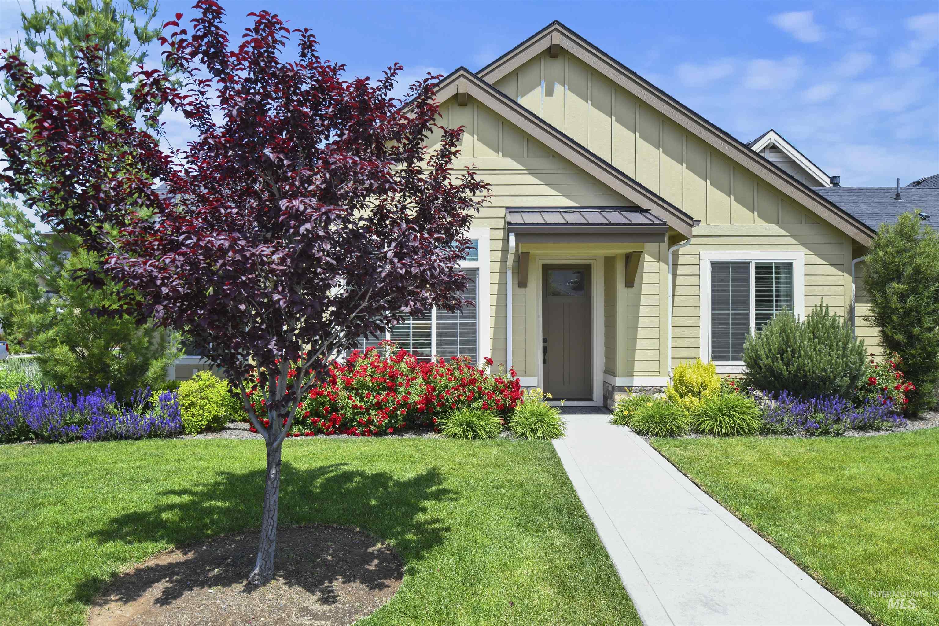 6164 N Winward Ln, Meridian, Idaho 83646, 1 Bedroom, 1.5 Bathrooms, Residential For Sale, Price $450,000,MLS 98971655