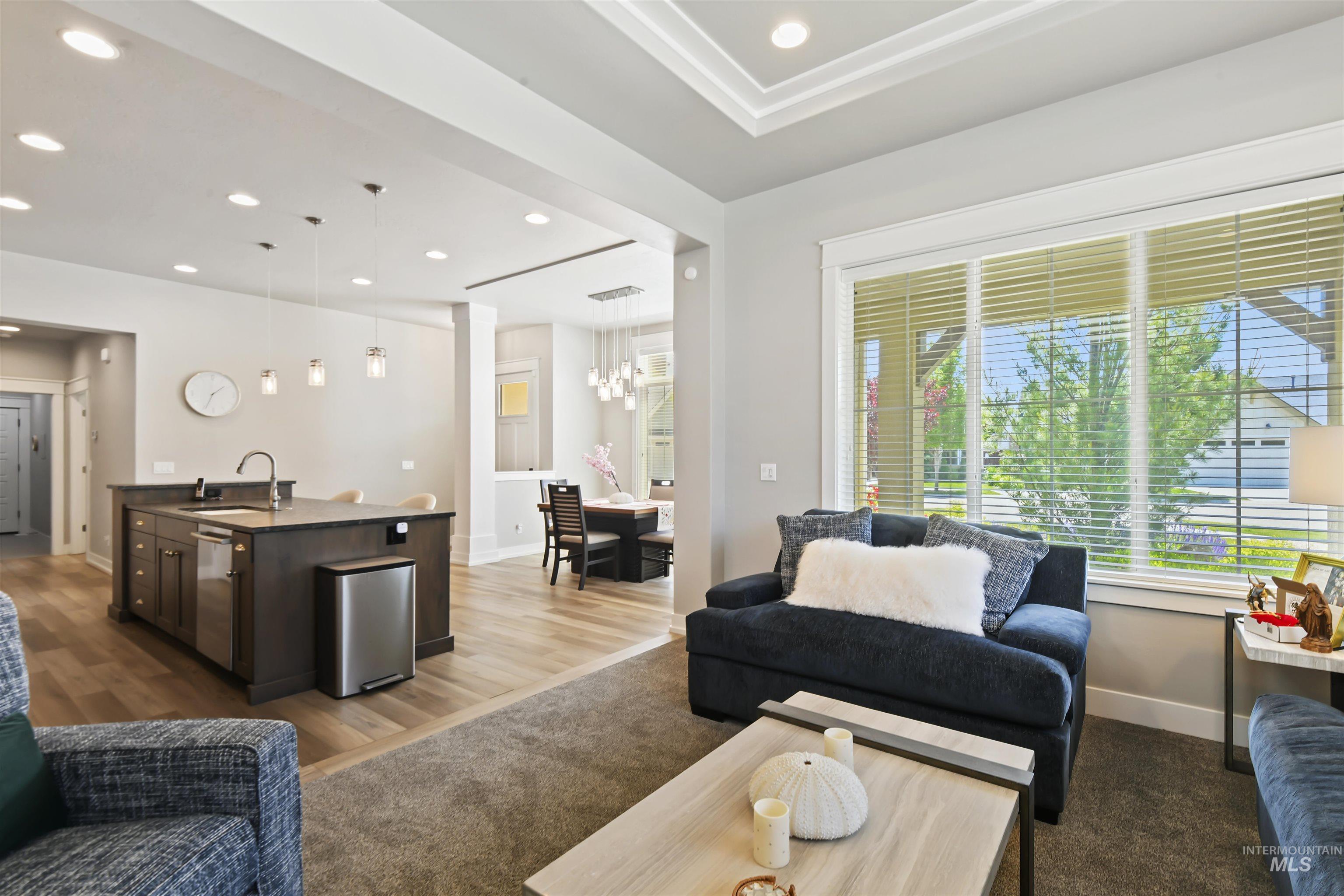 6164 N Winward Ln, Meridian, Idaho 83646, 1 Bedroom, 1.5 Bathrooms, Residential For Sale, Price $450,000,MLS 98971655