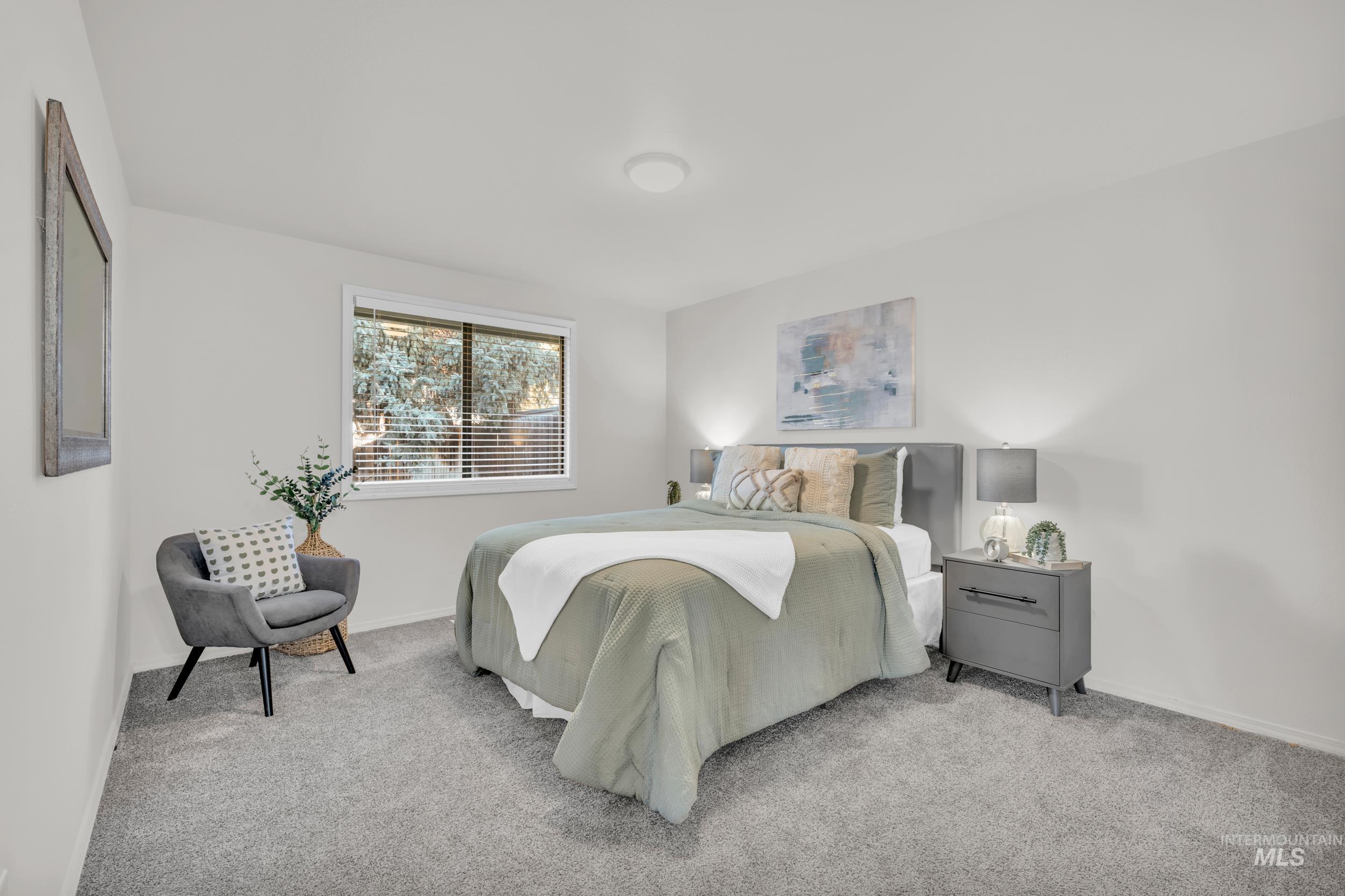 7860 W Pomona St, Boise, Idaho 83704, 2 Bedrooms, 2 Bathrooms, Residential For Sale, Price $355,000,MLS 98971657