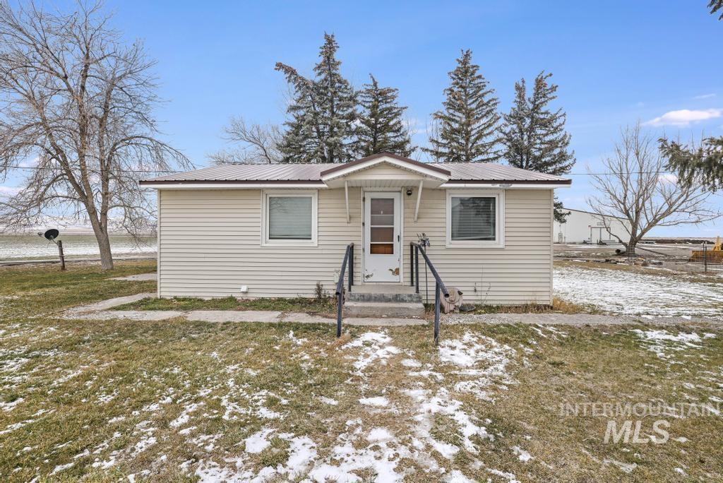 1408 S 600 W, Oakley, Idaho 83346, 2 Bedrooms, 1 Bathroom, Residential For Sale, Price $255,000,MLS 98971658