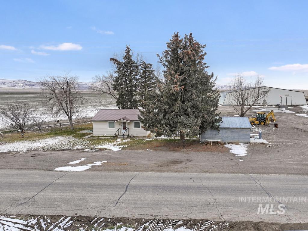 1408 S 600 W, Oakley, Idaho 83346, 2 Bedrooms, 1 Bathroom, Residential For Sale, Price $255,000,MLS 98971658
