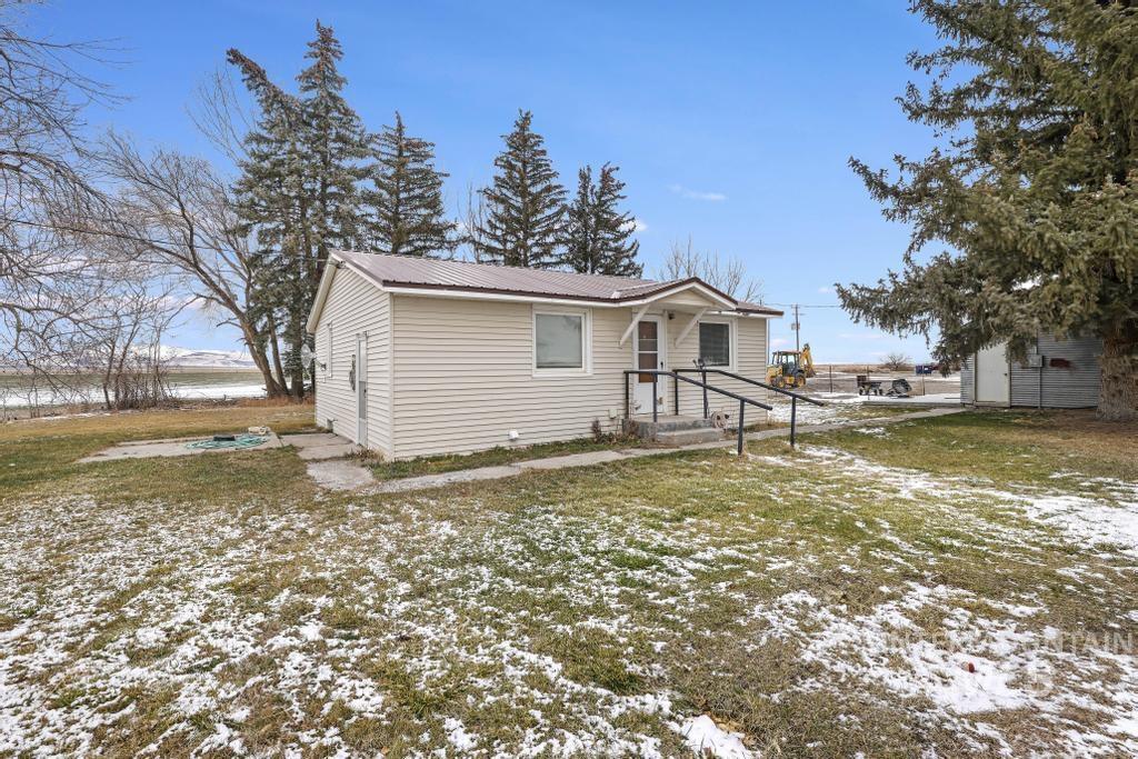 1408 S 600 W, Oakley, Idaho 83346, 2 Bedrooms, 1 Bathroom, Residential For Sale, Price $255,000,MLS 98971658