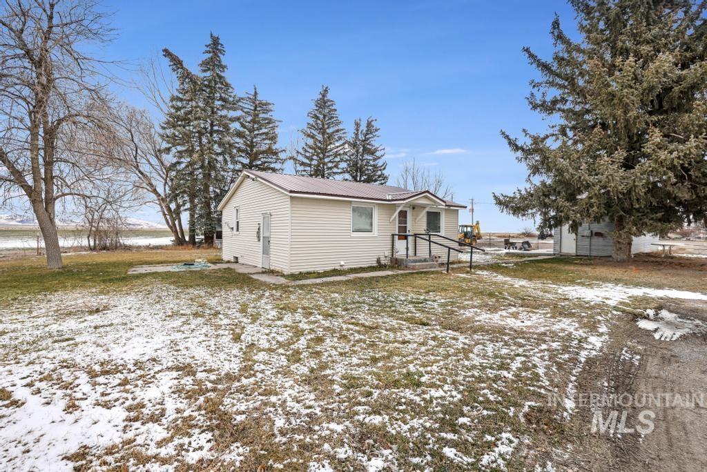 1408 S 600 W, Oakley, Idaho 83346, 2 Bedrooms, 1 Bathroom, Residential For Sale, Price $255,000,MLS 98971658