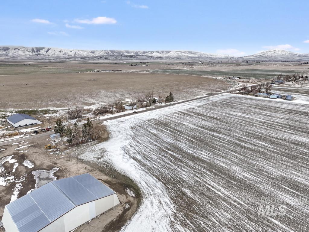 1408 S 600 W, Oakley, Idaho 83346, 2 Bedrooms, 1 Bathroom, Residential For Sale, Price $255,000,MLS 98971658