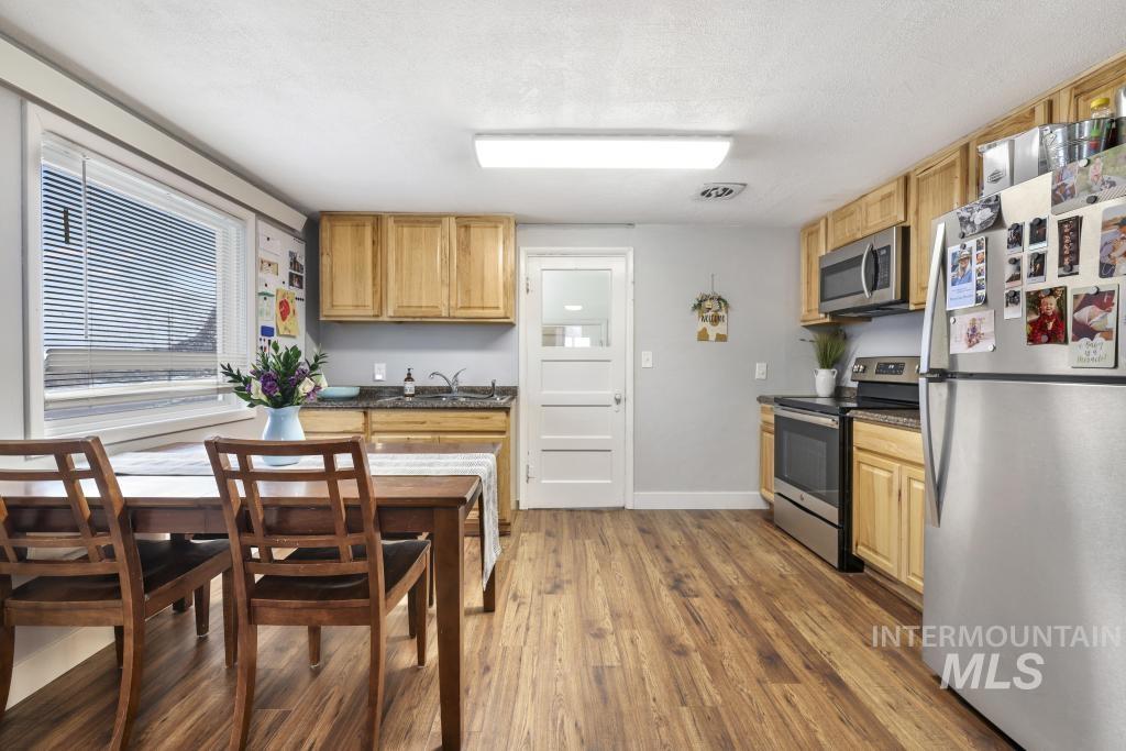 1408 S 600 W, Oakley, Idaho 83346, 2 Bedrooms, 1 Bathroom, Residential For Sale, Price $255,000,MLS 98971658