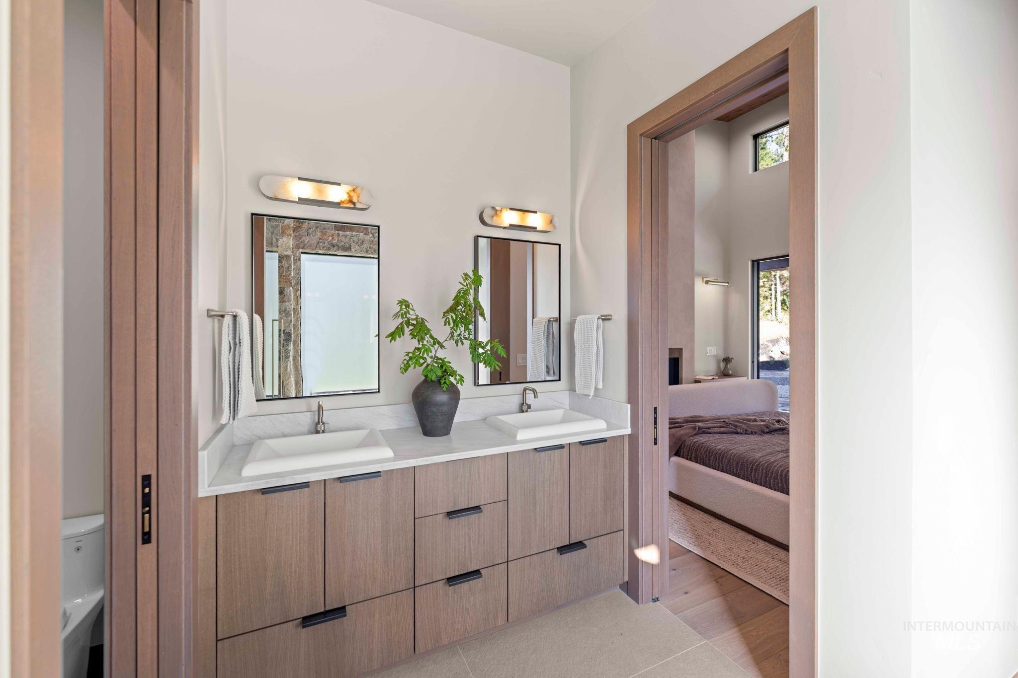 1201 S Samson Trail, McCall, Idaho 83638, 3 Bedrooms, 3 Bathrooms, Residential For Sale, Price $2,100,000,MLS 98971664