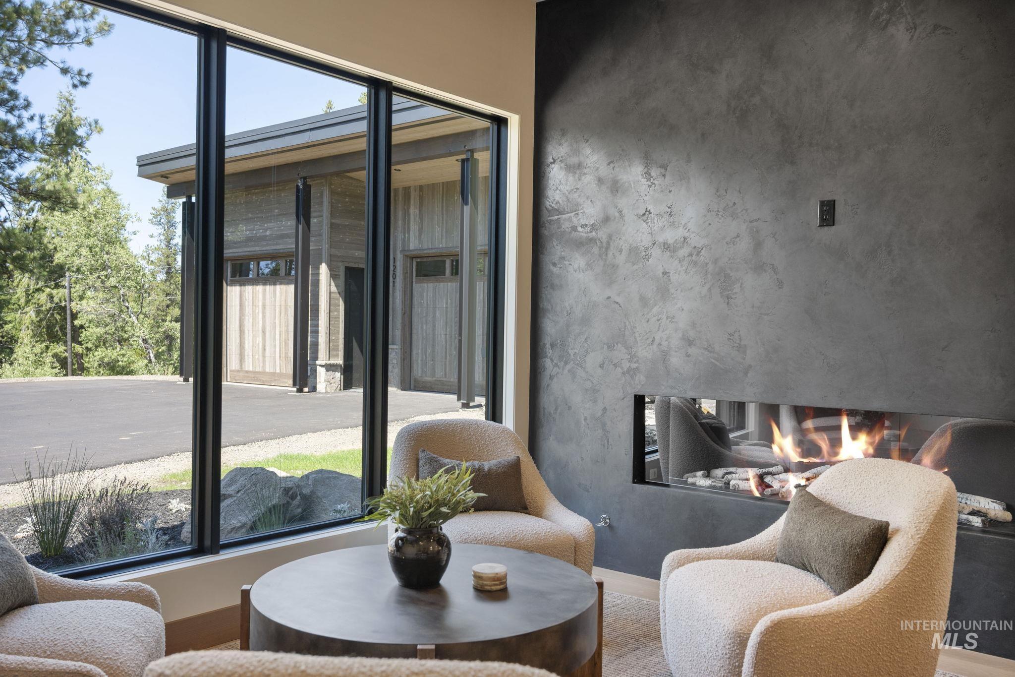 1201 S Samson Trail, McCall, Idaho 83638, 3 Bedrooms, 3 Bathrooms, Residential For Sale, Price $2,100,000,MLS 98971664