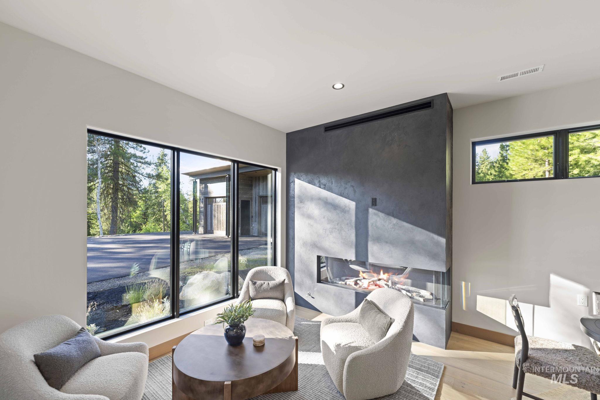 1201 S Samson Trail, McCall, Idaho 83638, 3 Bedrooms, 3 Bathrooms, Residential For Sale, Price $2,100,000,MLS 98971664