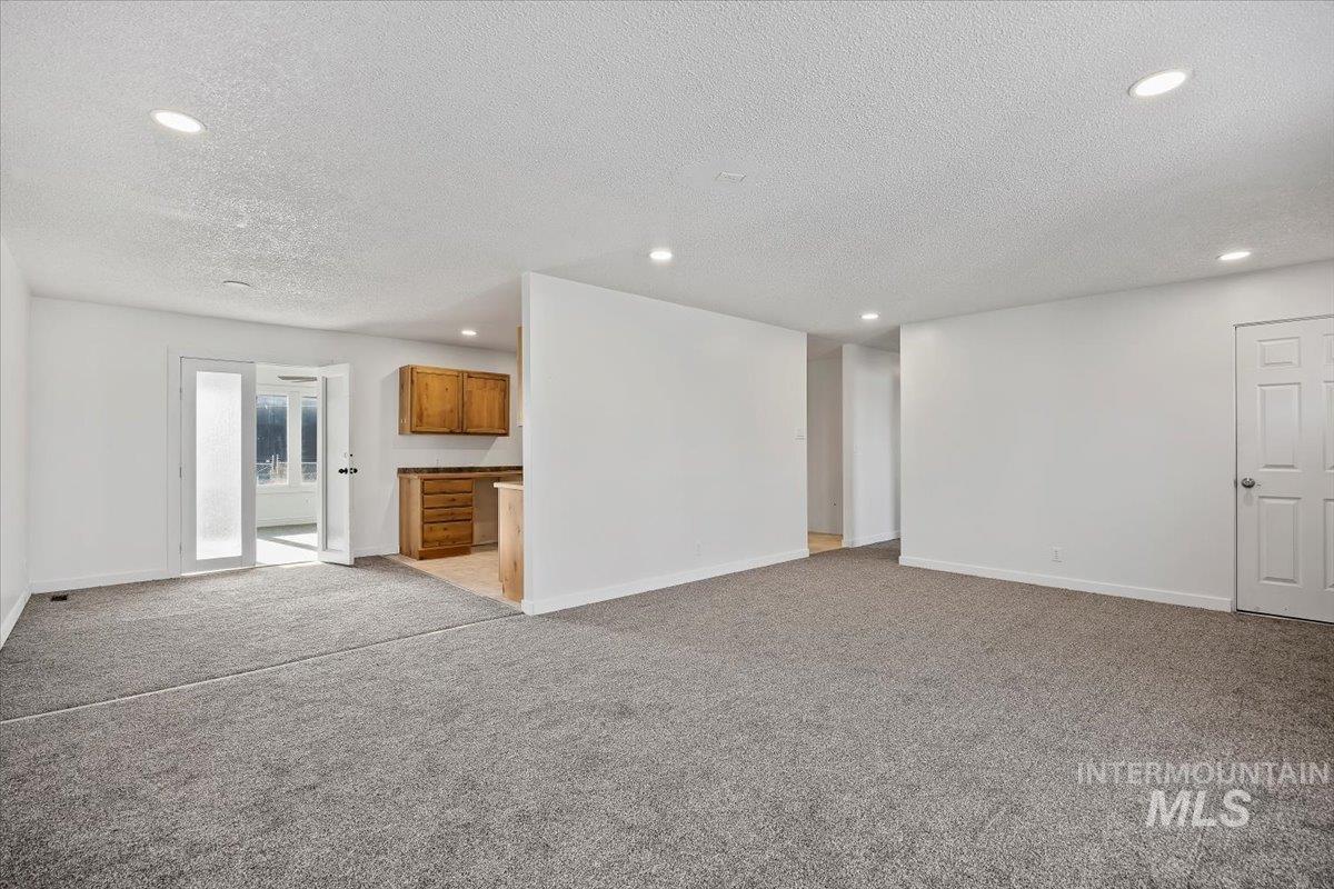 363 Glacier, Jerome, Idaho 83338, 4 Bedrooms, 2 Bathrooms, Residential For Sale, Price $289,000,MLS 98971665