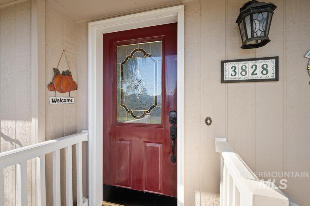 3828 15th, Lewiston, Idaho 83501, 4 Bedrooms, 2 Bathrooms, Residential For Sale, Price $483,500,MLS 98971667