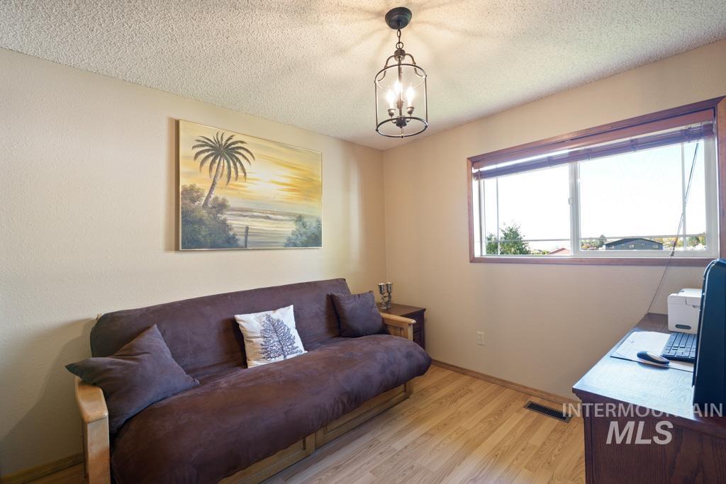 3828 15th, Lewiston, Idaho 83501, 4 Bedrooms, 2 Bathrooms, Residential For Sale, Price $483,500,MLS 98971667