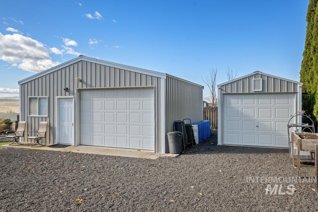 3828 15th, Lewiston, Idaho 83501, 4 Bedrooms, 2 Bathrooms, Residential For Sale, Price $483,500,MLS 98971667