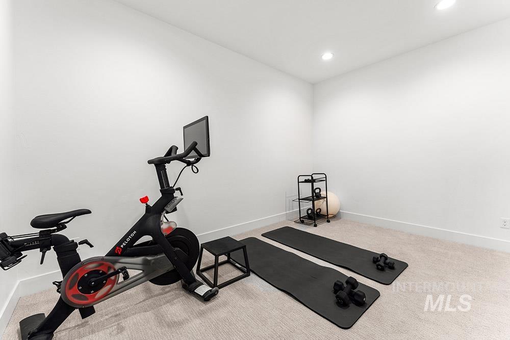 6284 Salmon Falls, Star, Idaho 83669, 4 Bedrooms, 3 Bathrooms, Residential For Sale, Price $1,475,000,MLS 98971668