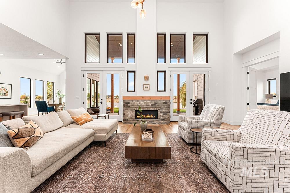 6284 Salmon Falls, Star, Idaho 83669, 4 Bedrooms, 3 Bathrooms, Residential For Sale, Price $1,475,000,MLS 98971668