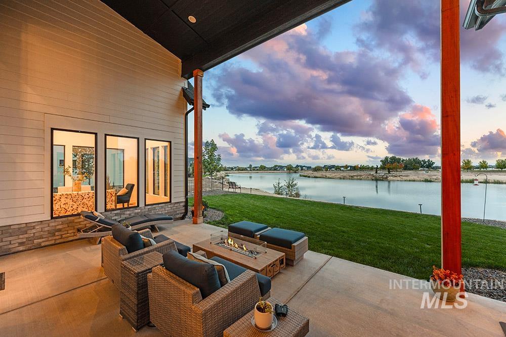 6284 Salmon Falls, Star, Idaho 83669, 4 Bedrooms, 3 Bathrooms, Residential For Sale, Price $1,475,000,MLS 98971668