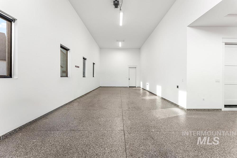 6284 Salmon Falls, Star, Idaho 83669, 4 Bedrooms, 3 Bathrooms, Residential For Sale, Price $1,475,000,MLS 98971668