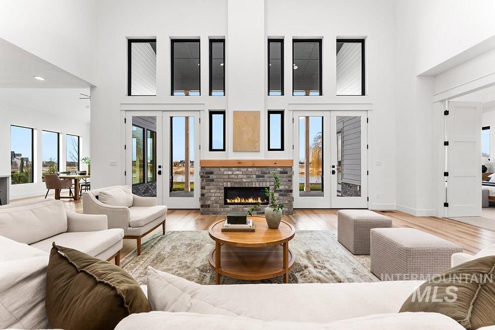 6284 Salmon Falls, Star, Idaho 83669, 4 Bedrooms, 3 Bathrooms, Residential For Sale, Price $1,475,000,MLS 98971668