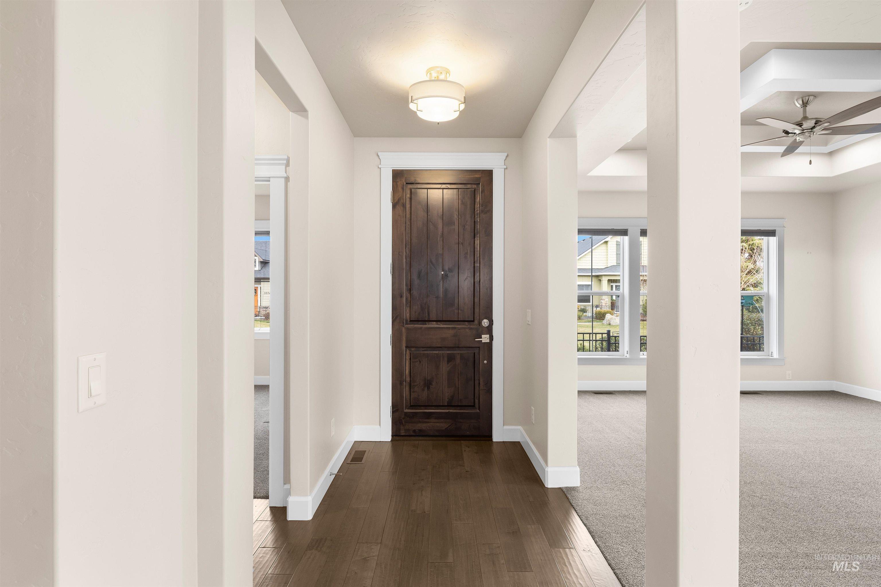 3318 N Park Crossing Ave, Meridian, Idaho 83646, 3 Bedrooms, 2 Bathrooms, Residential For Sale, Price $499,900, 98971670