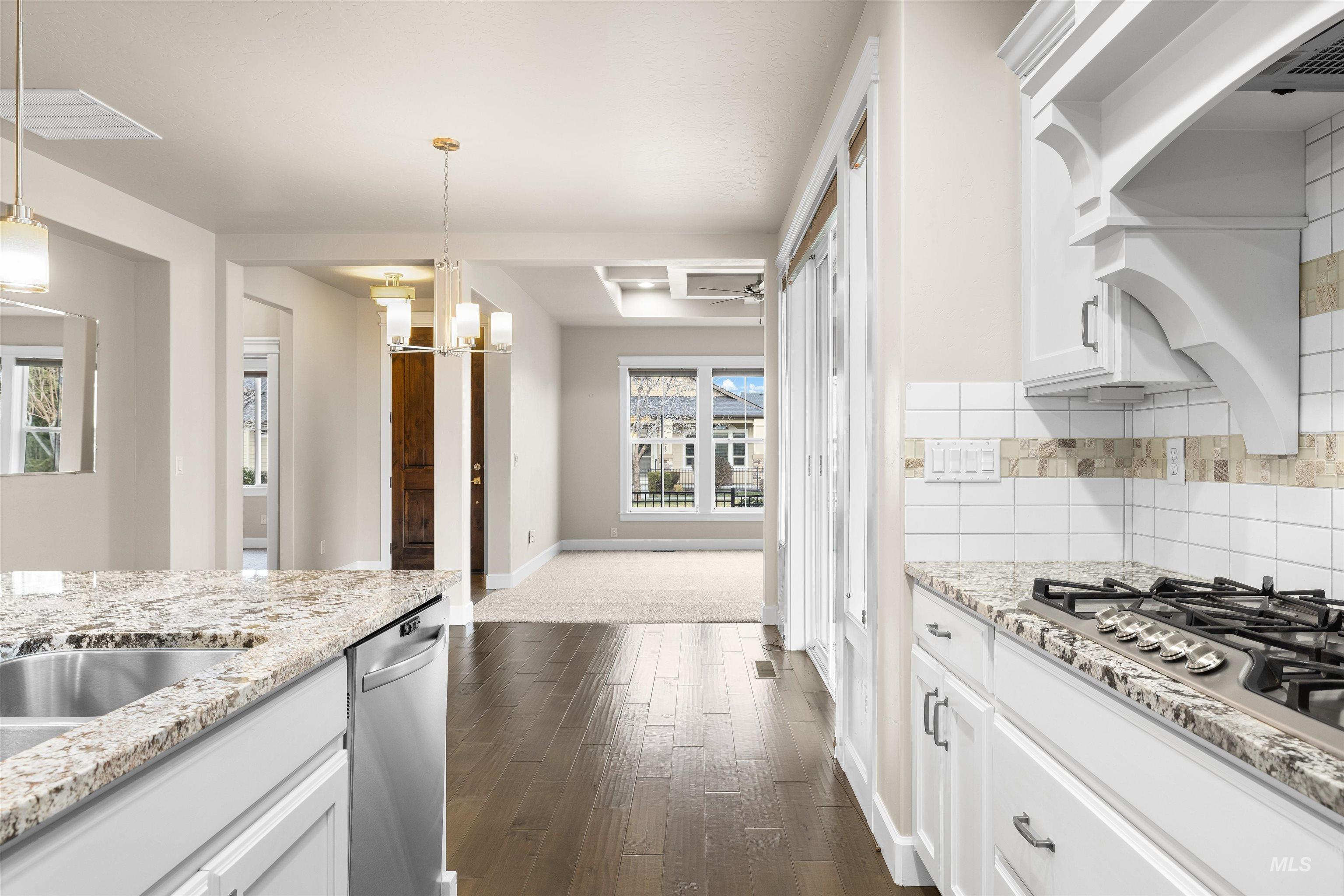 3318 N Park Crossing Ave, Meridian, Idaho 83646, 3 Bedrooms, 2 Bathrooms, Residential For Sale, Price $499,900,MLS 98971670