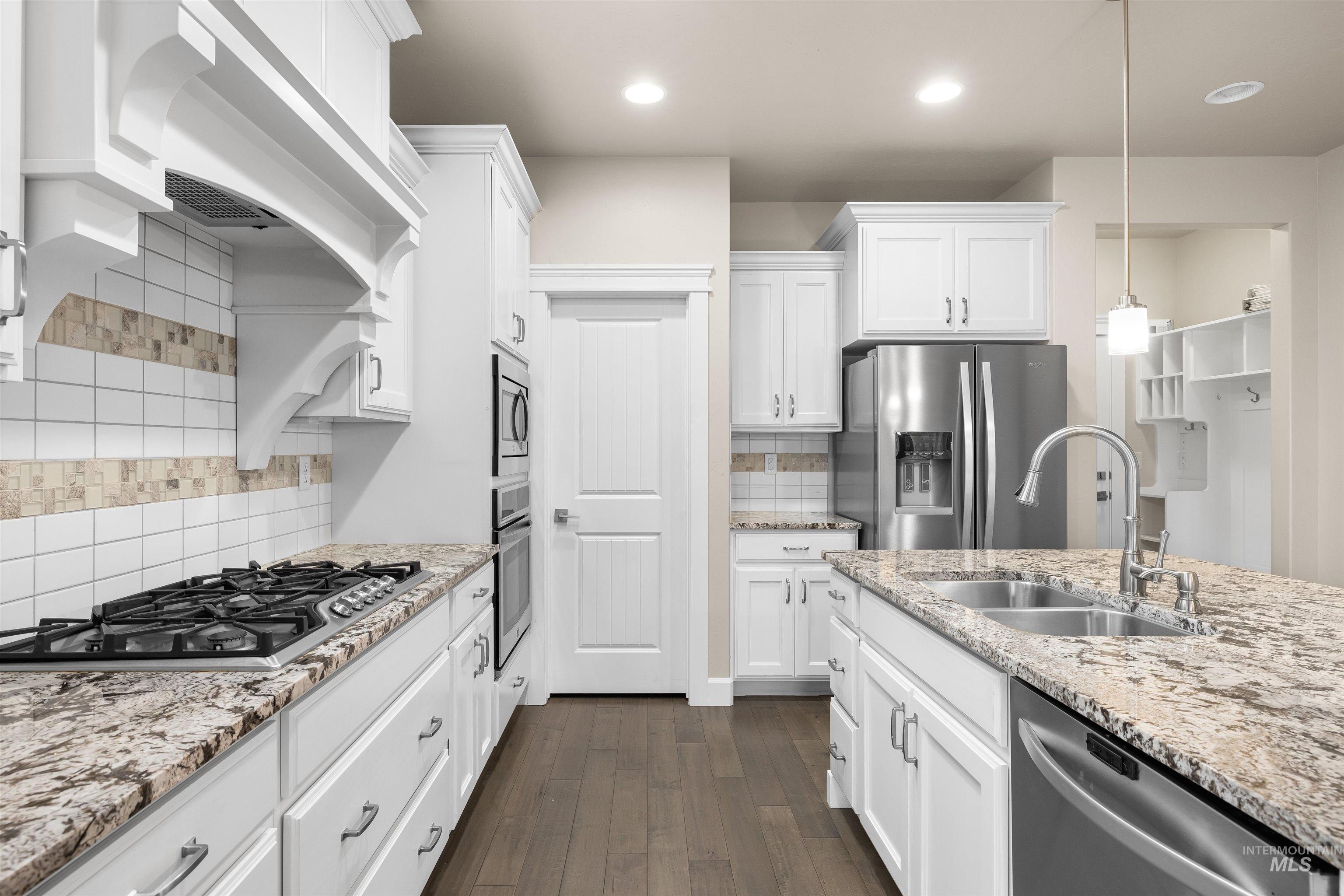 3318 N Park Crossing Ave, Meridian, Idaho 83646, 3 Bedrooms, 2 Bathrooms, Residential For Sale, Price $499,900,MLS 98971670