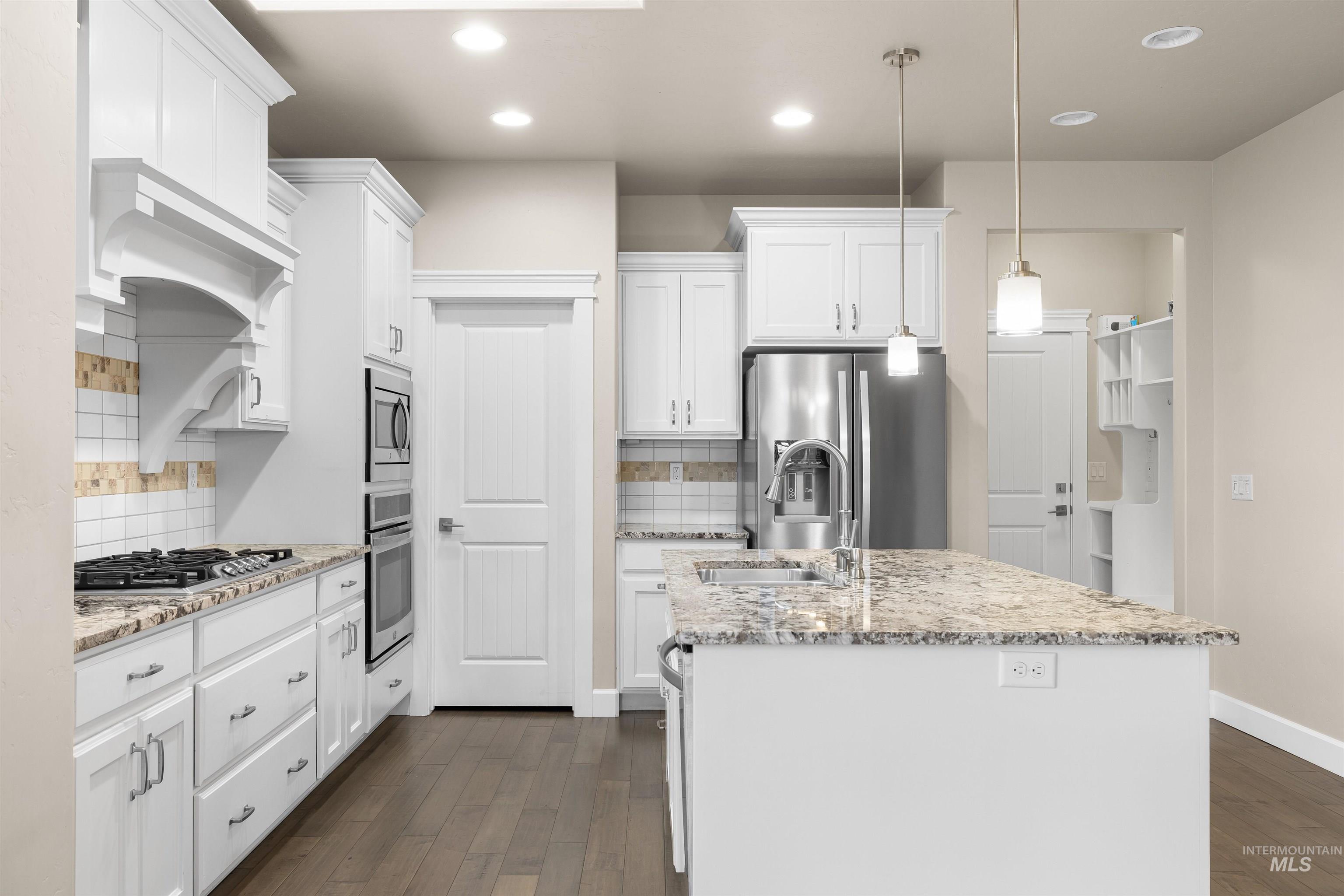 3318 N Park Crossing Ave, Meridian, Idaho 83646, 3 Bedrooms, 2 Bathrooms, Residential For Sale, Price $499,900, 98971670