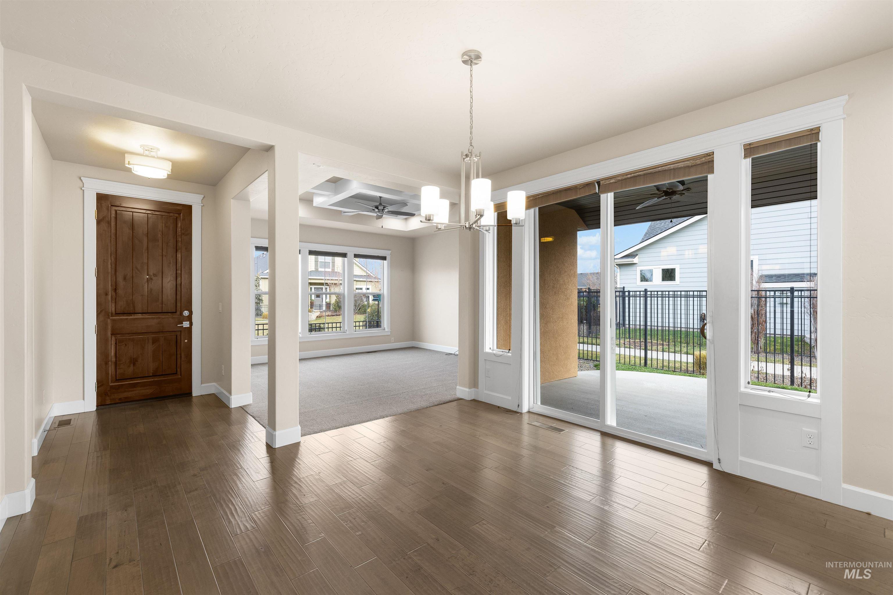 3318 N Park Crossing Ave, Meridian, Idaho 83646, 3 Bedrooms, 2 Bathrooms, Residential For Sale, Price $499,900,MLS 98971670