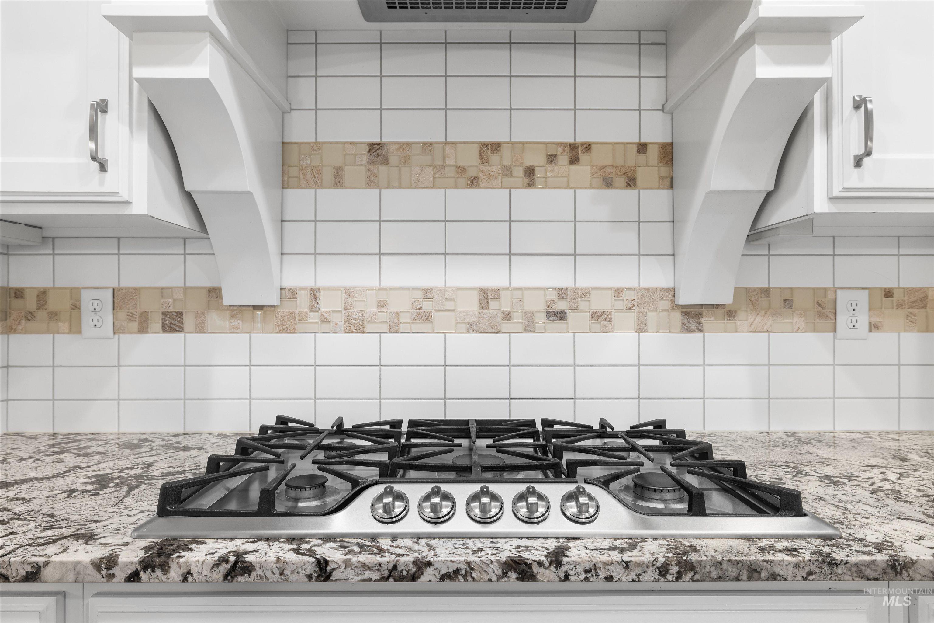 3318 N Park Crossing Ave, Meridian, Idaho 83646, 3 Bedrooms, 2 Bathrooms, Residential For Sale, Price $499,900, 98971670