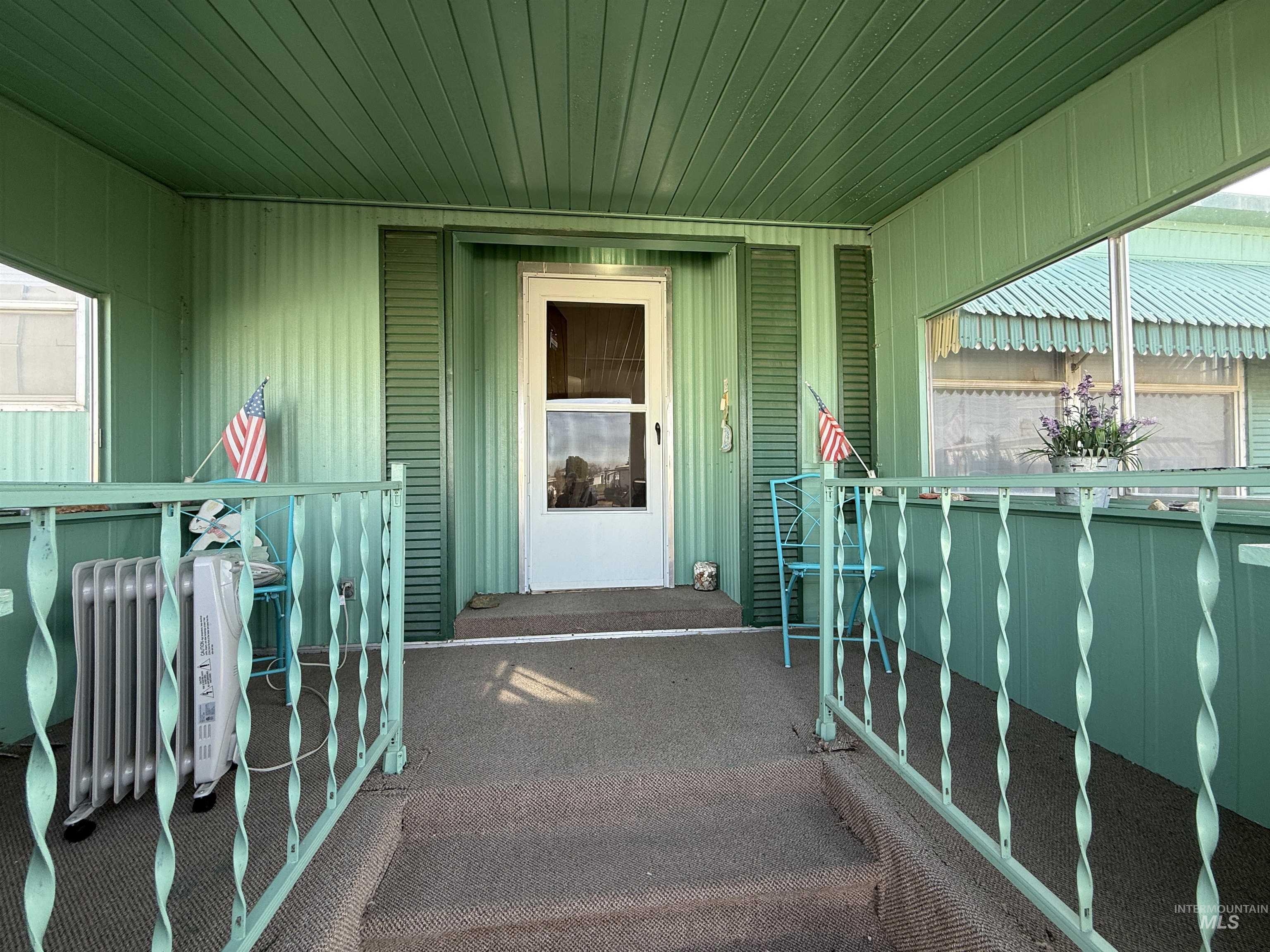 450 Pole Line Rd, Twin Falls, Idaho 83301, 2 Bedrooms, 2 Bathrooms, Residential For Sale, Price $59,000,MLS 98971671