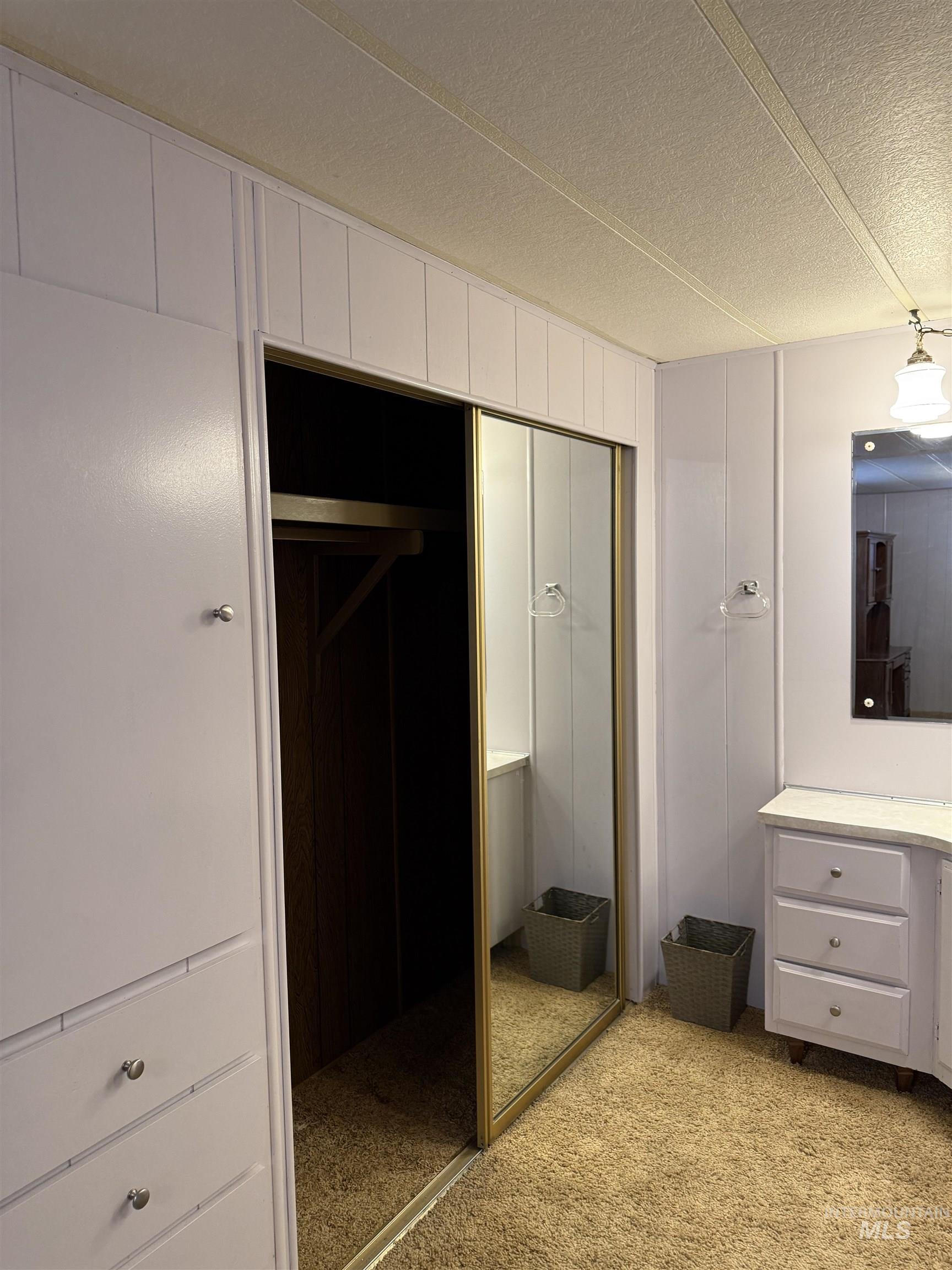 450 Pole Line Rd, Twin Falls, Idaho 83301, 2 Bedrooms, 2 Bathrooms, Residential For Sale, Price $59,000,MLS 98971671