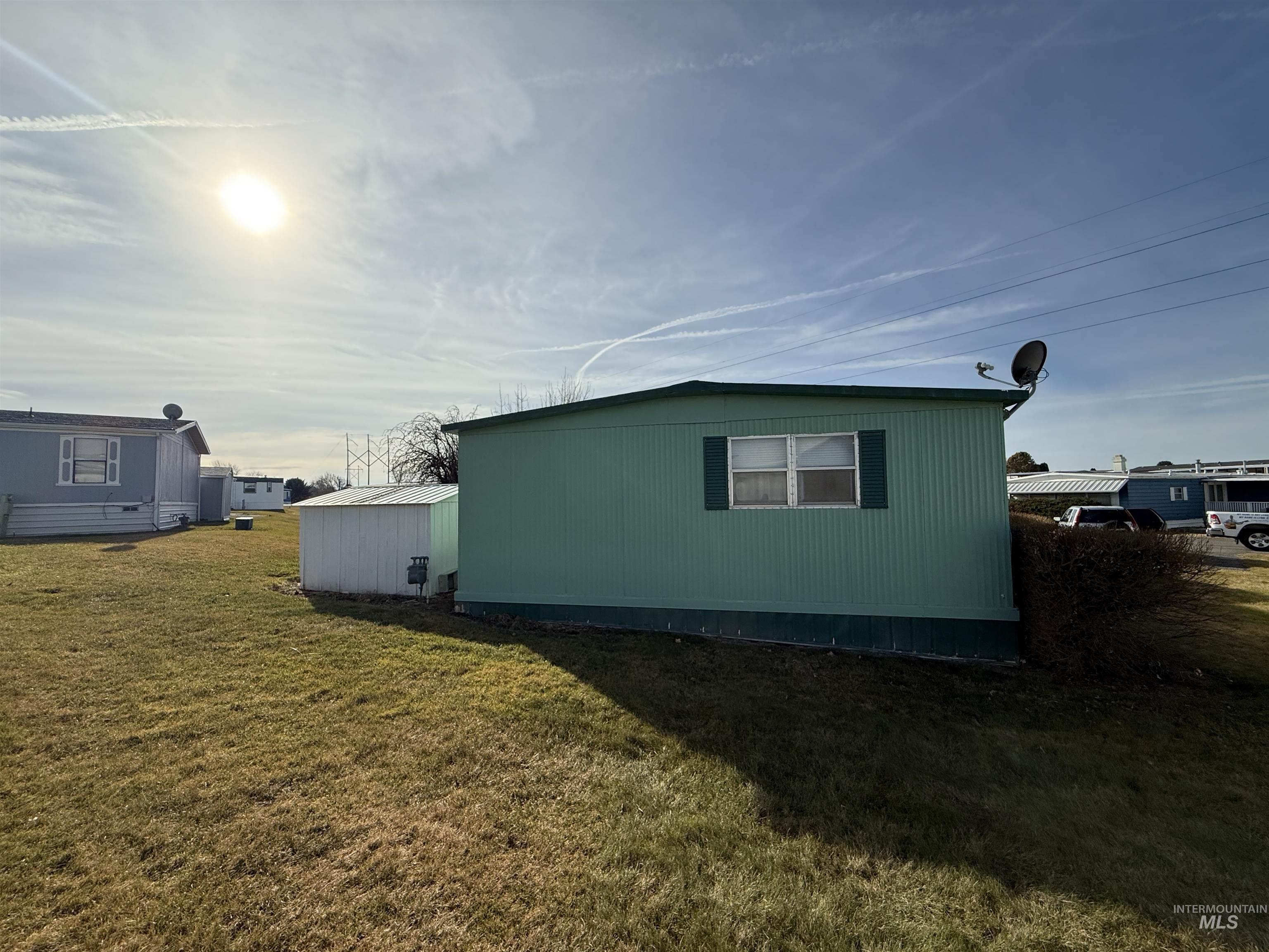 450 Pole Line Rd, Twin Falls, Idaho 83301, 2 Bedrooms, 2 Bathrooms, Residential For Sale, Price $59,000,MLS 98971671