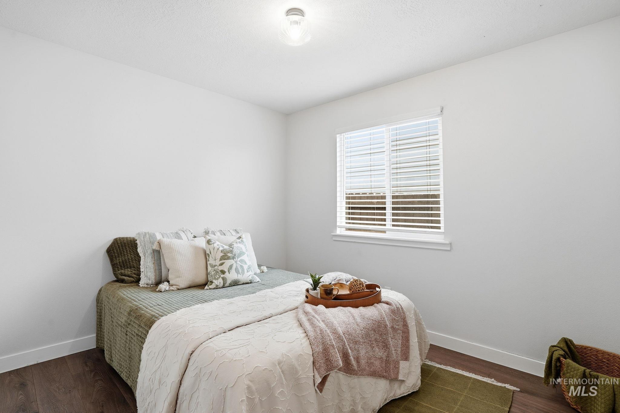 3525 S Annette Ave, Boise, Idaho 83705, 3 Bedrooms, 2 Bathrooms, Residential For Sale, Price $455,000,MLS 98971673